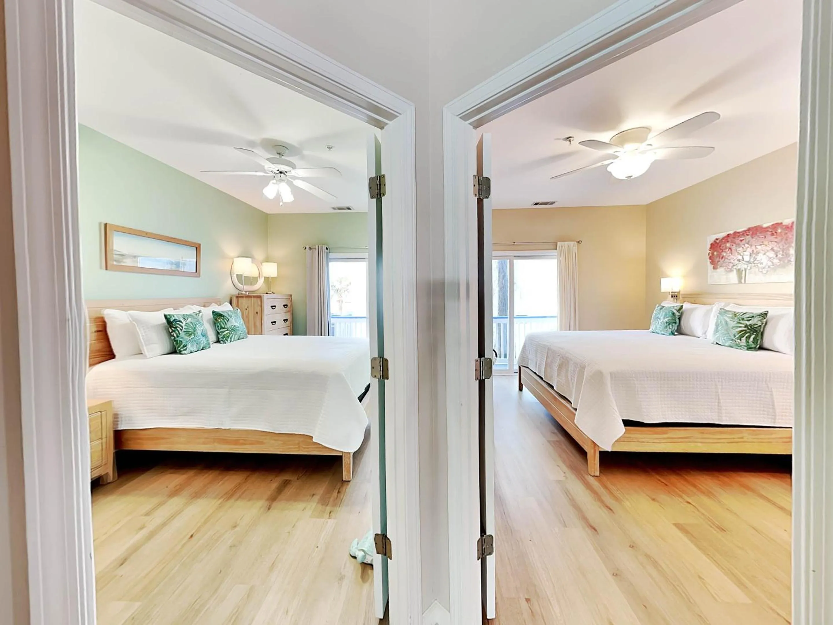 Bed in Tybee Sands 4A