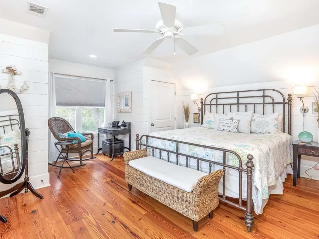 Bed in Serenity By The Sea