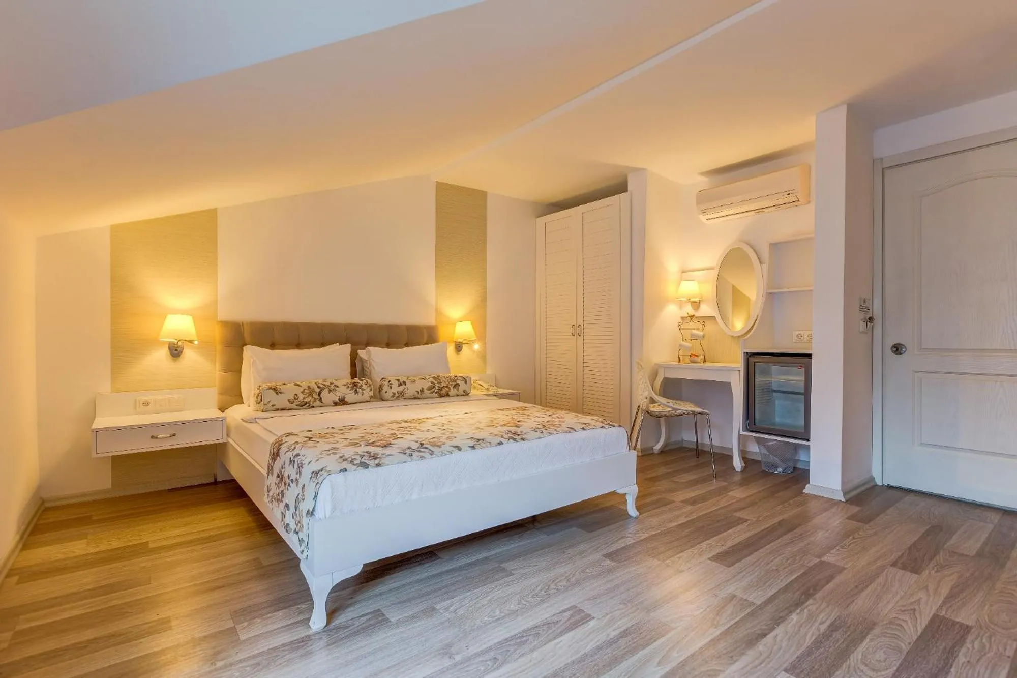 Bed in Monta Verde Hotel & Villas