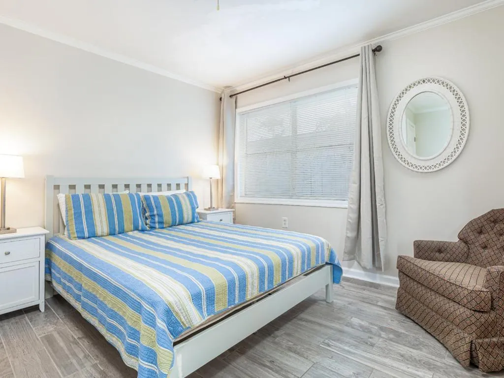 Bed in Horsepen Creek Cottage