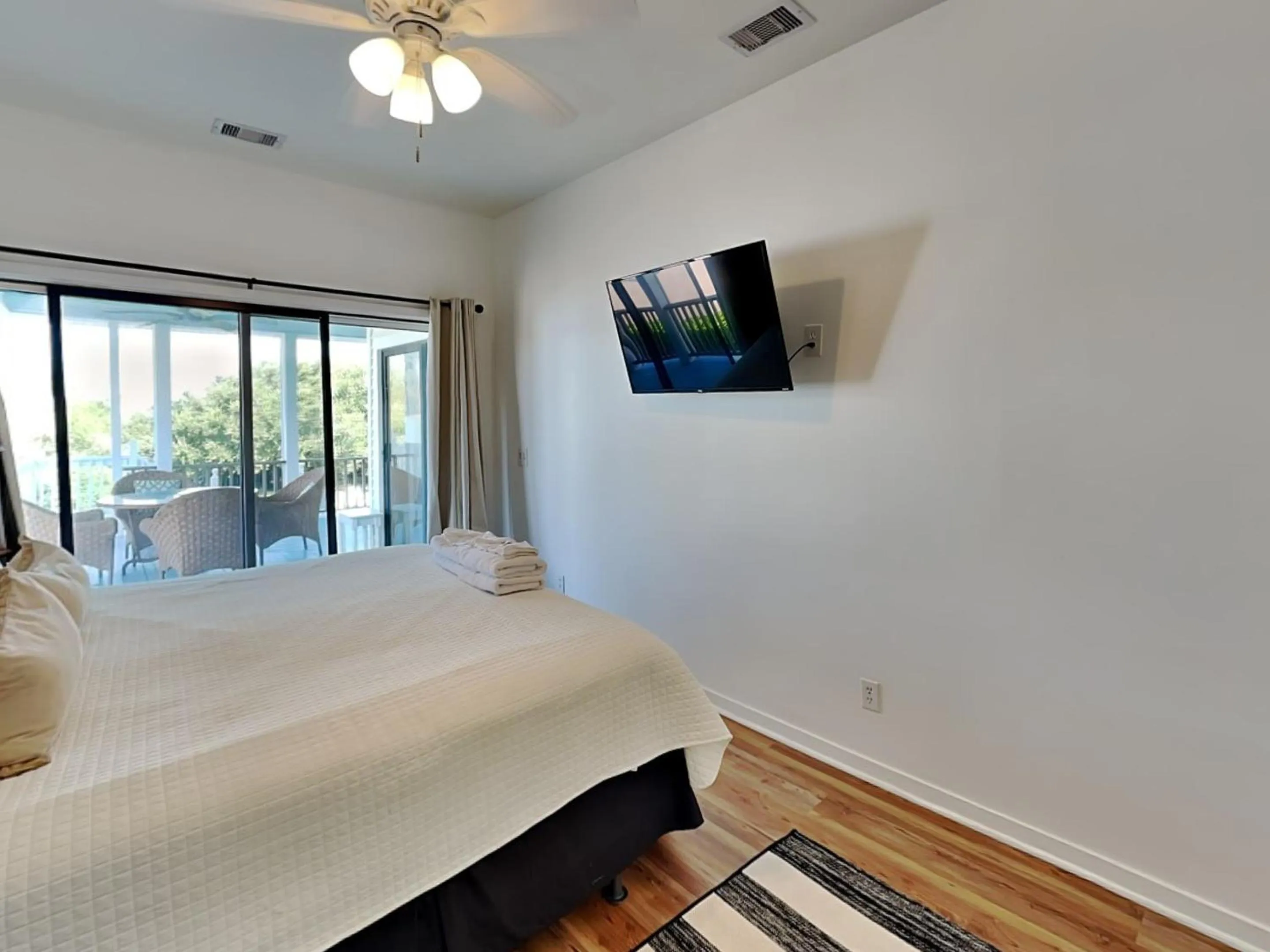 Bed in Weston Beach Place