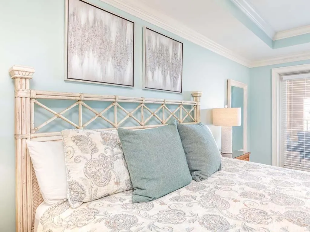 Bed in Brass Rail 306