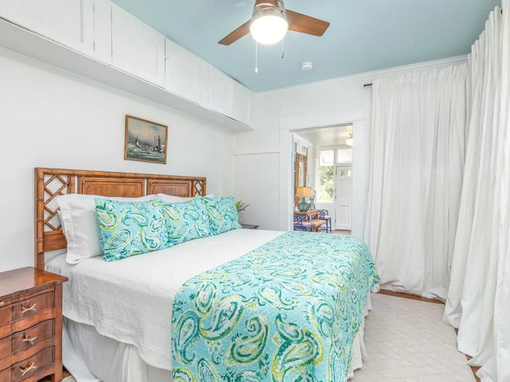 Bed in Coquina Cottage