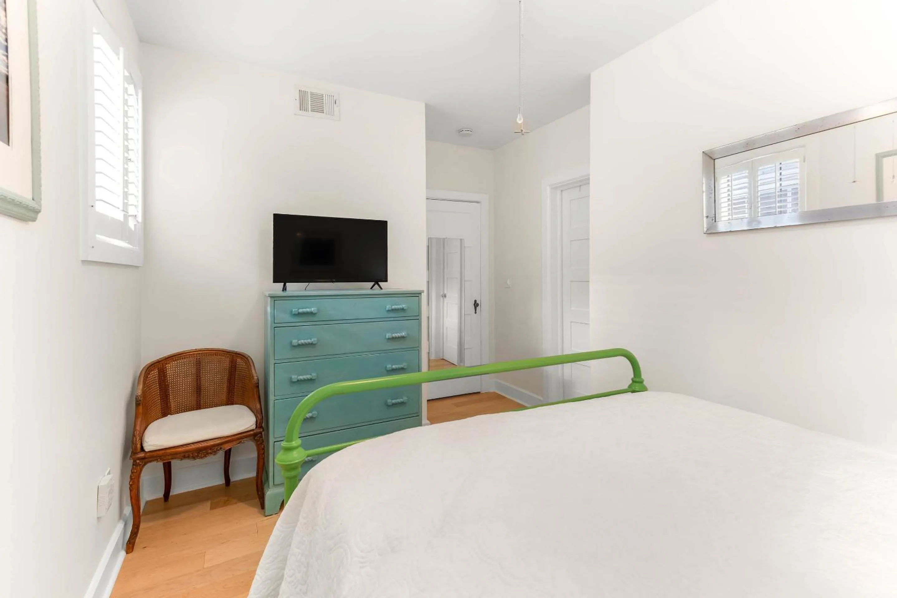 Bed in Caretta Cottage