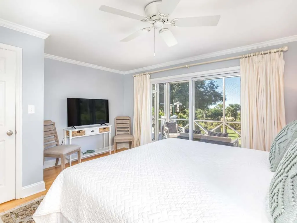 Bed in A Salty Senorita