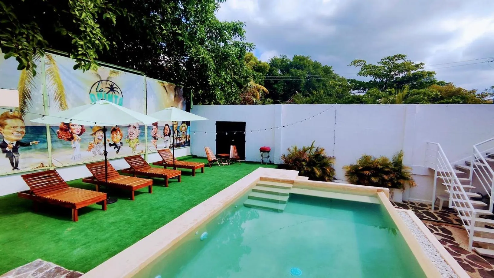 Pool view in La Quinta Caribeña