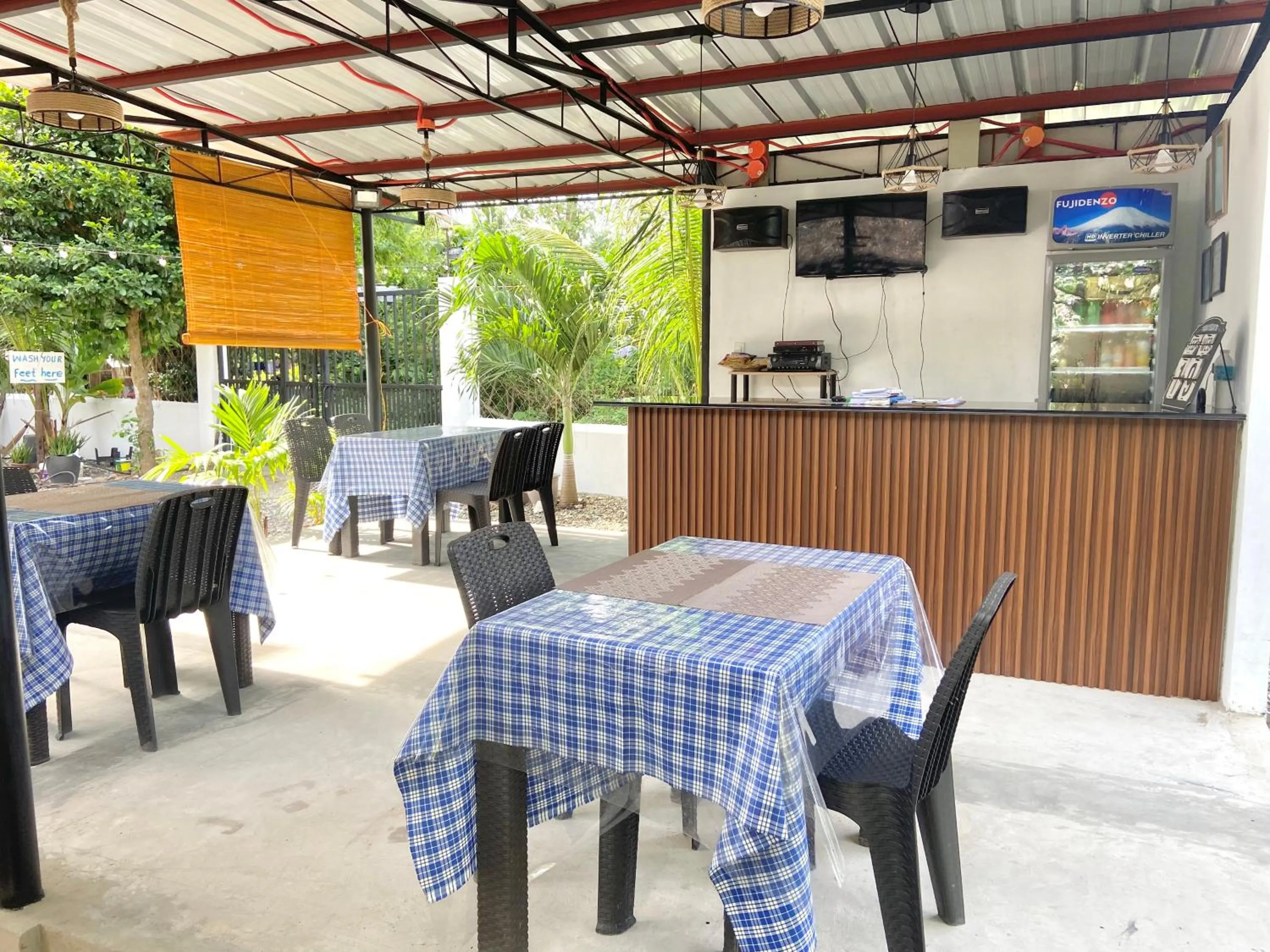 Coconut Inn Moalboal