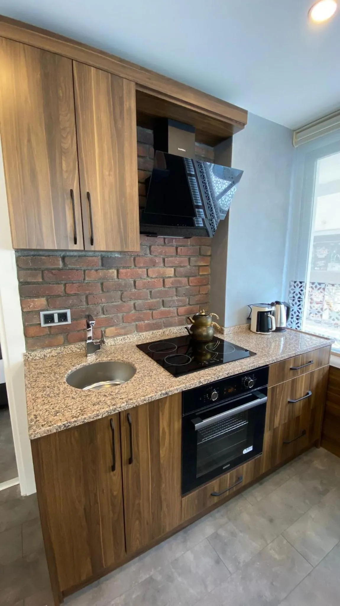 Kitchen or kitchenette in Rhisos Gold Otel