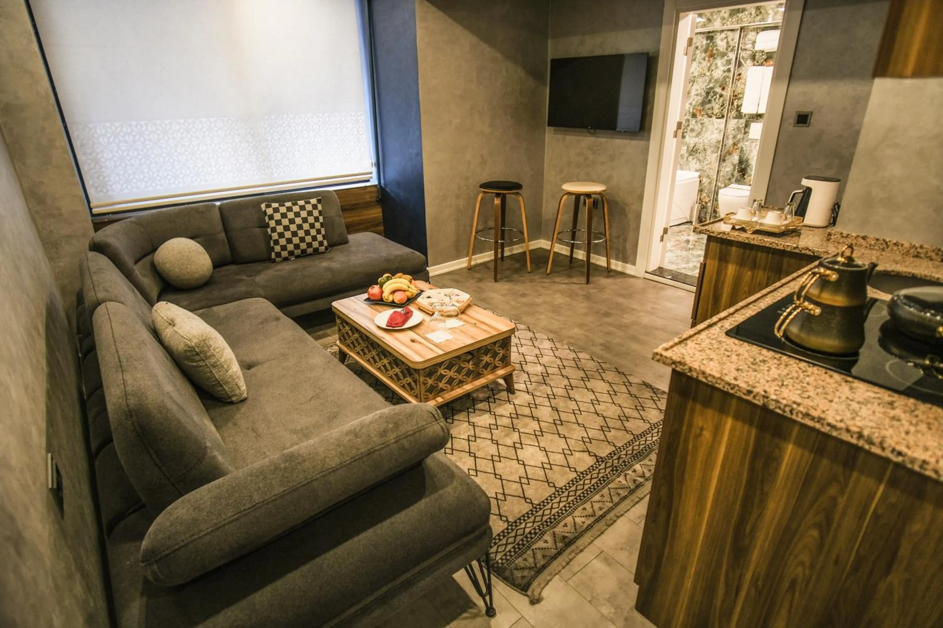 Kitchen or kitchenette in Rhisos Gold Otel