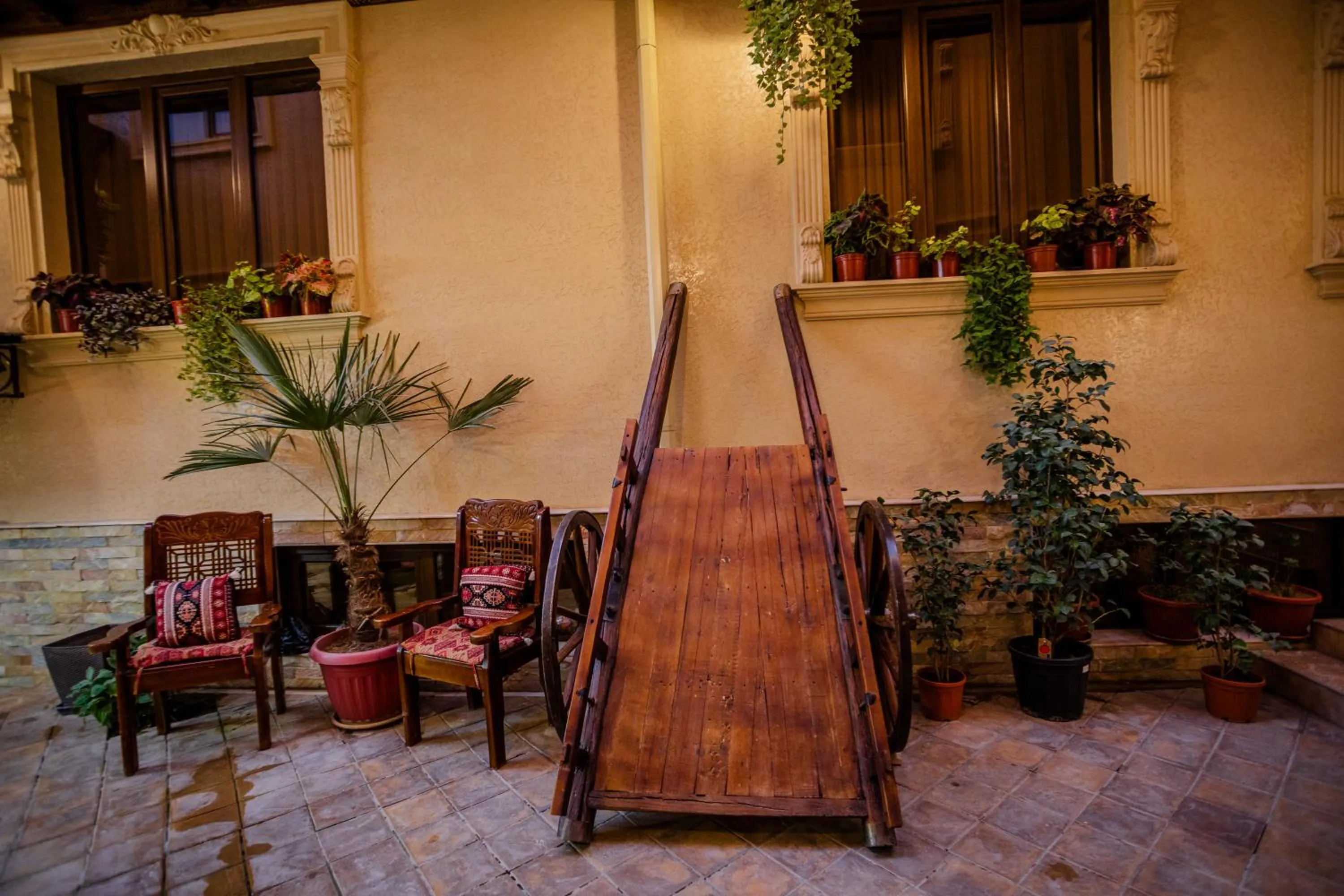 Living room in Gur Emir Palace boutique hotel