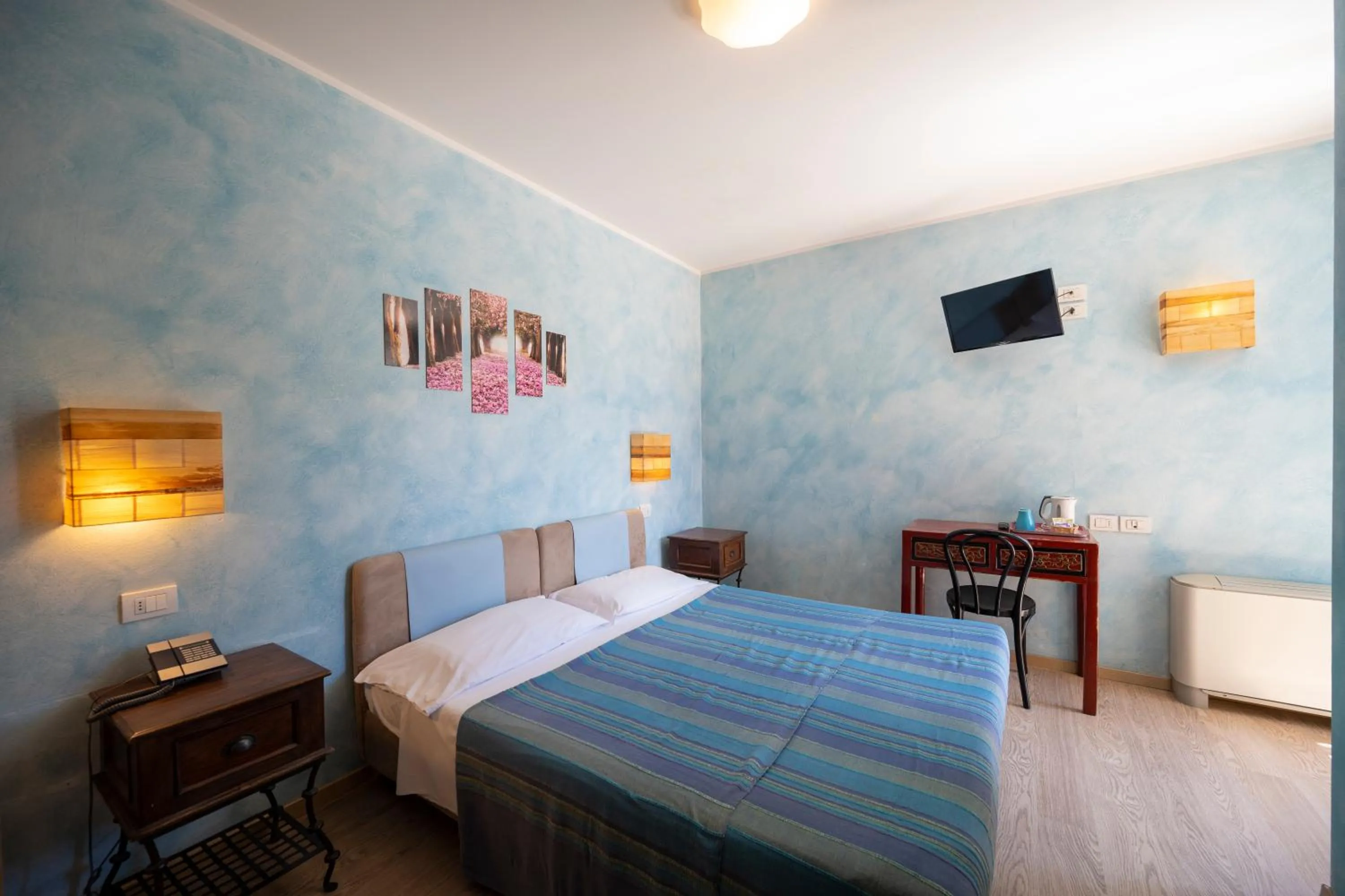 Photo of the whole room, Bed in Villa Bellaria