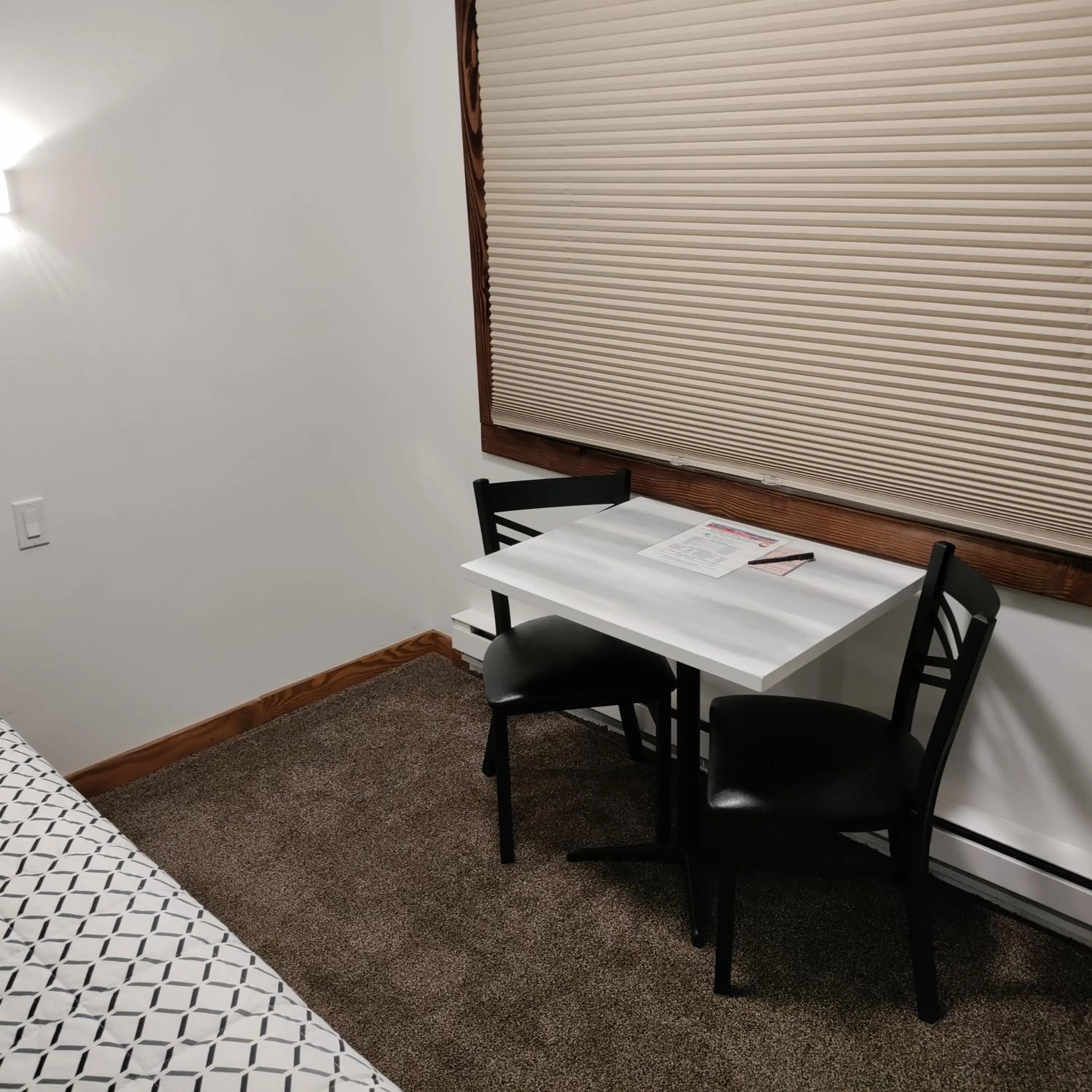 Dining area in High Desert Inn