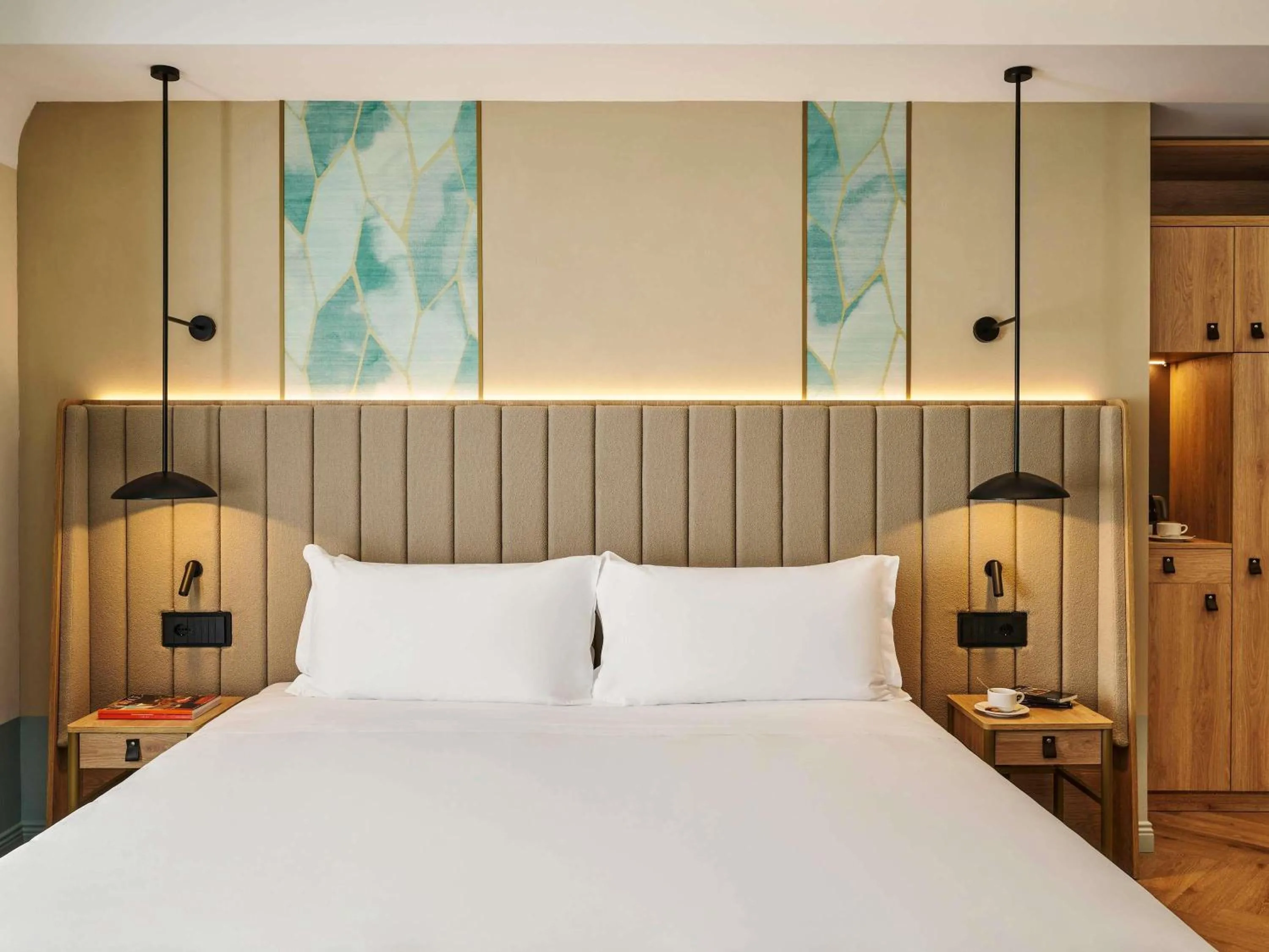 Bedroom, Bed in Hotel Giacomo Morra Alba - Handwritten Collection