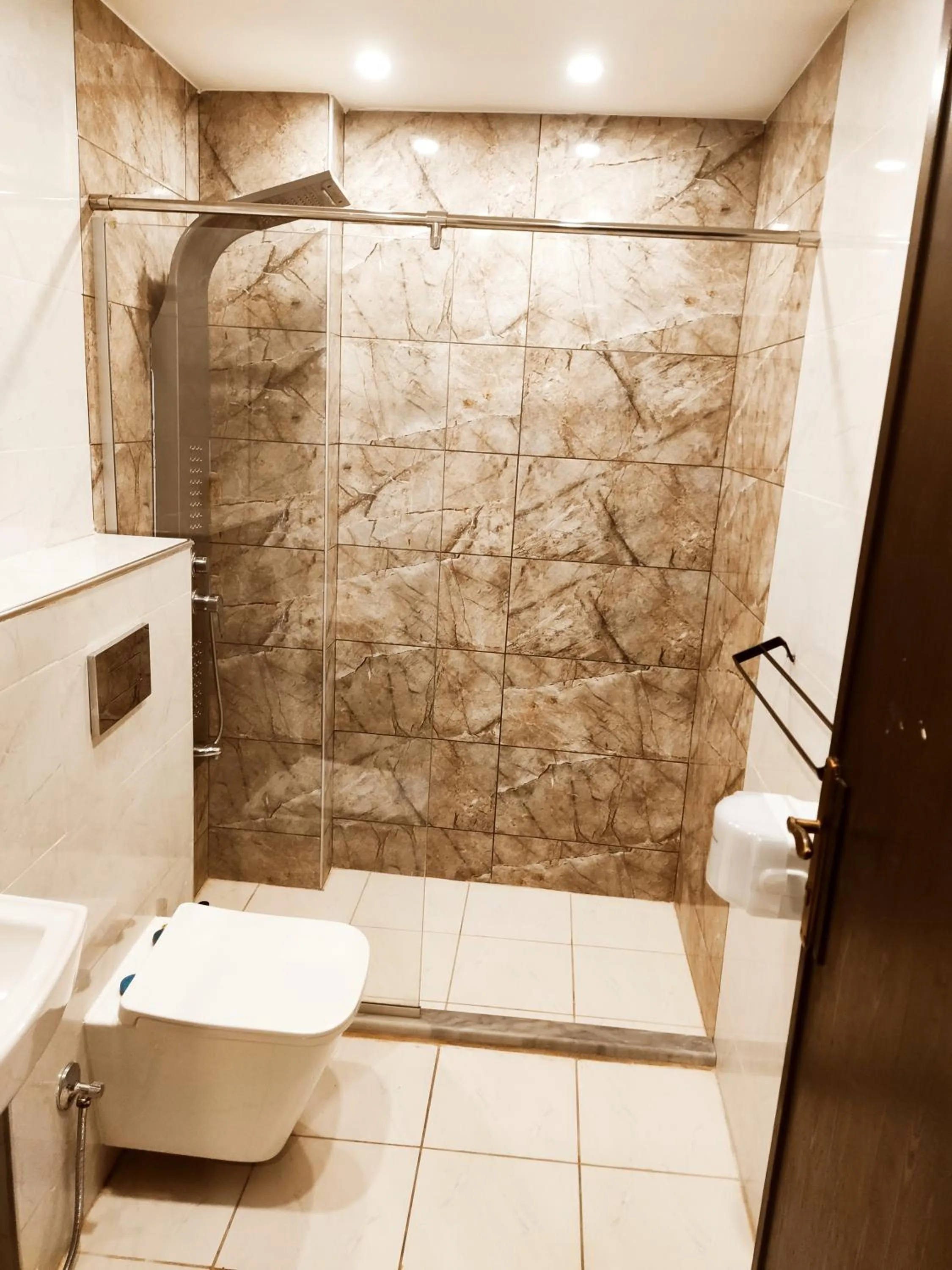 Shower in Golden Hotel