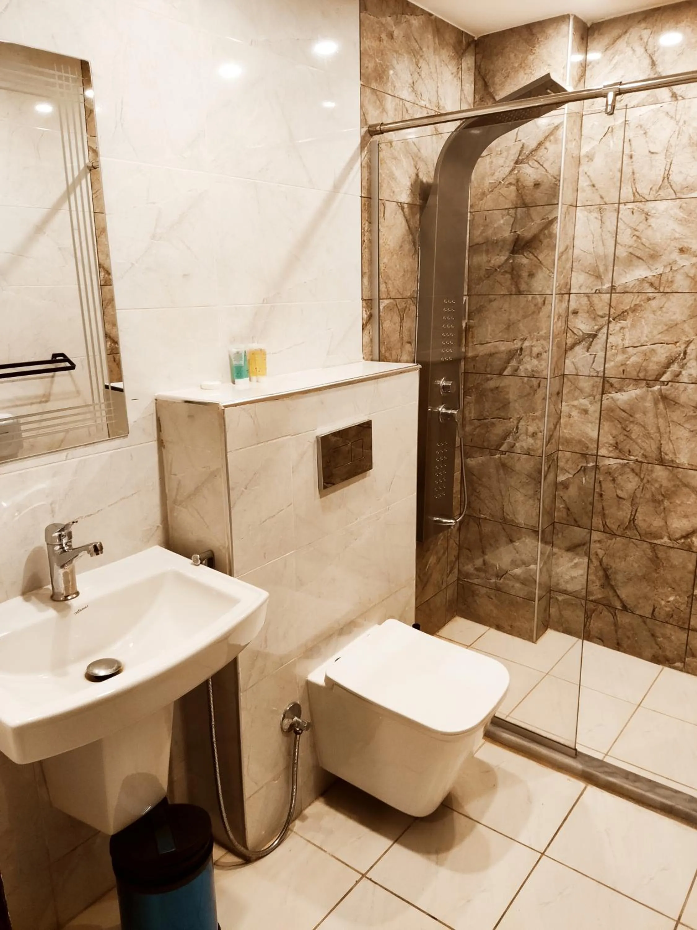 Shower in Golden Hotel