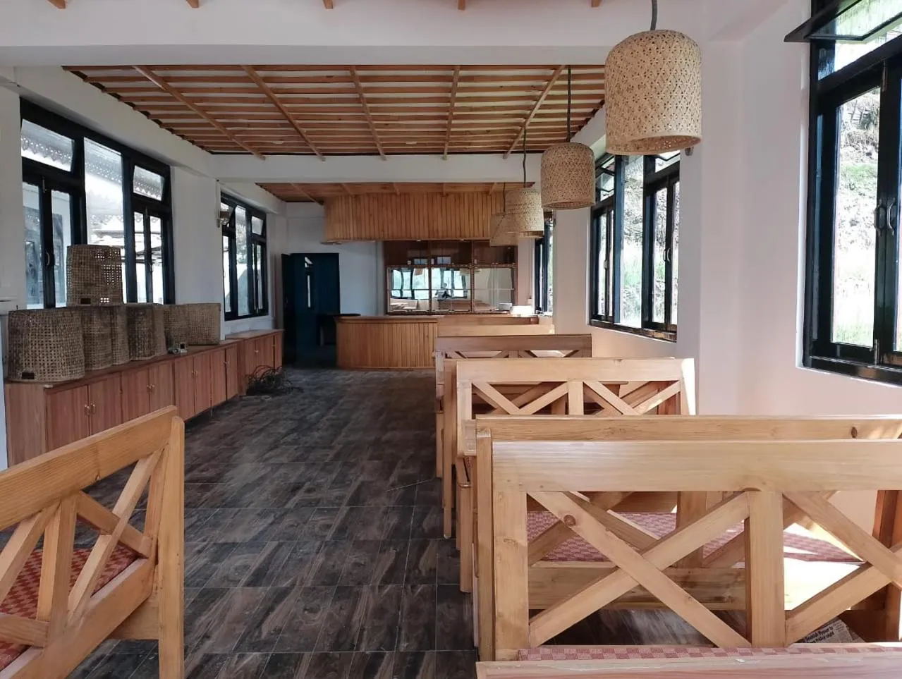 Restaurant/places to eat in Rufina Lachung Kunga