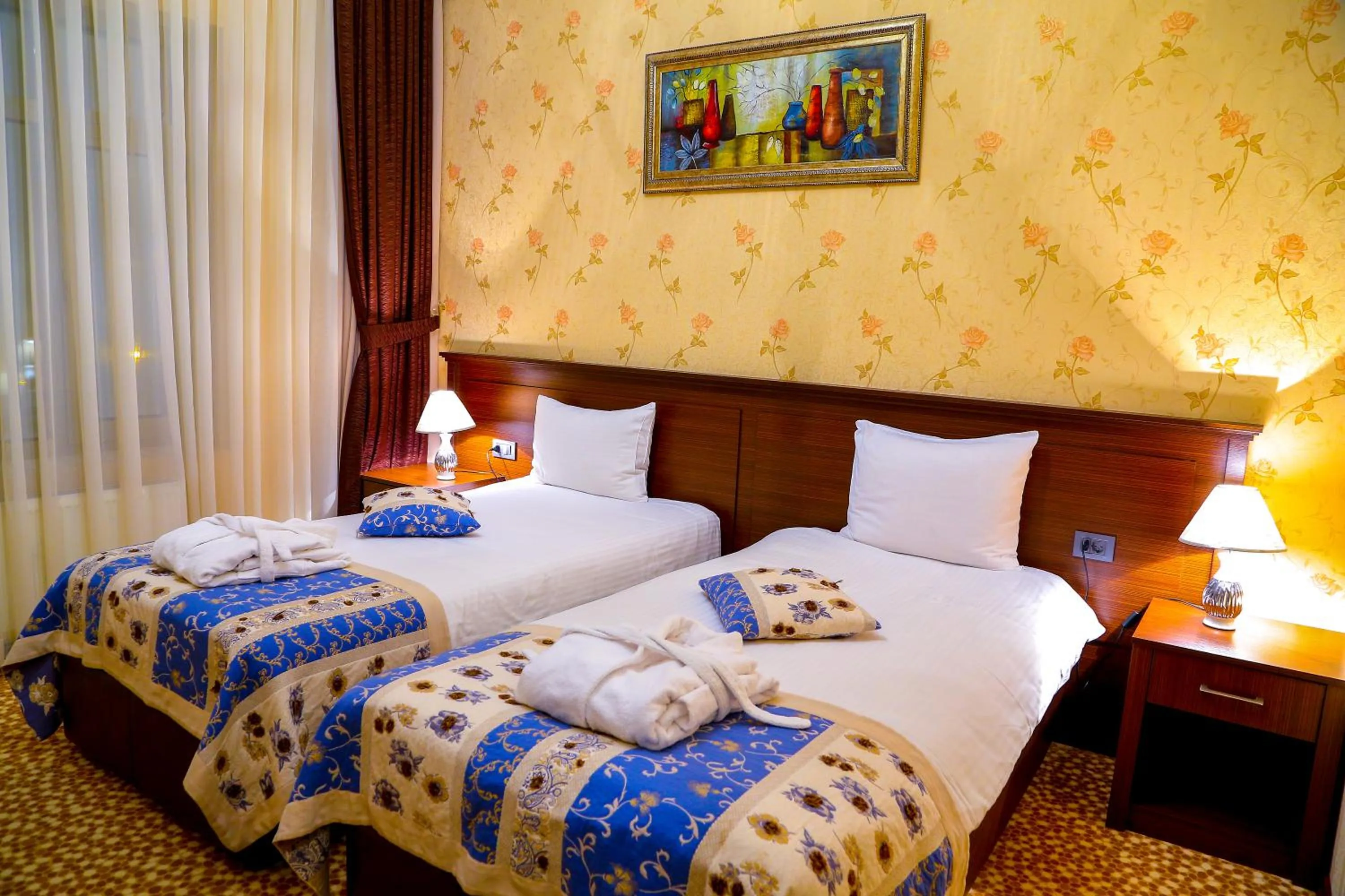 Bed in Central Park Baku