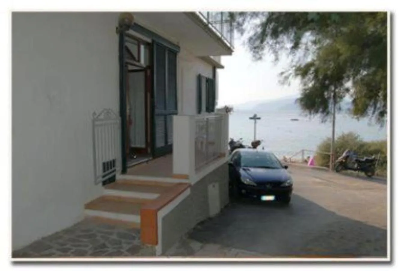 Property building in Appartamenti Villa Miramare