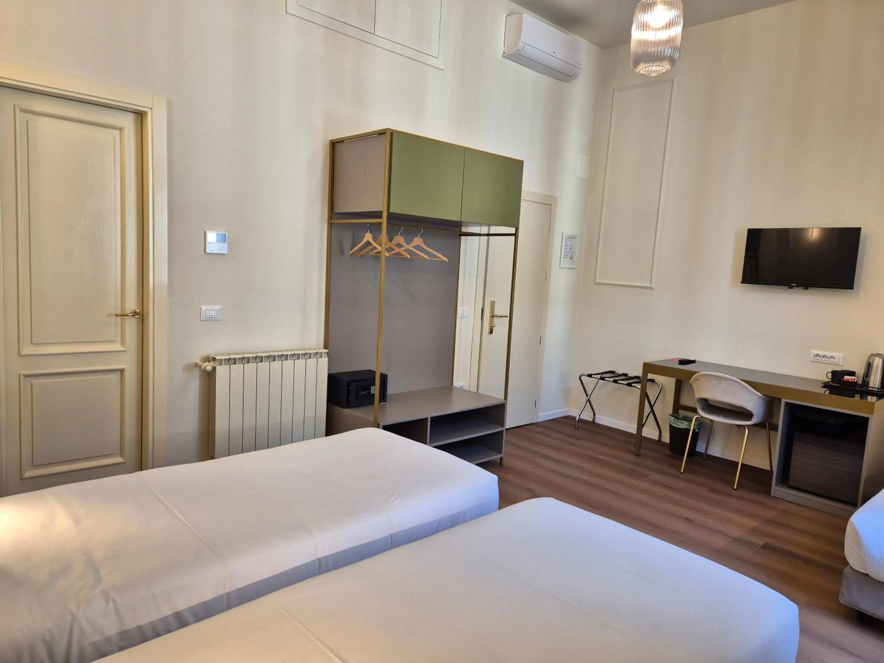 Bed in Hotel Duca D'Aosta