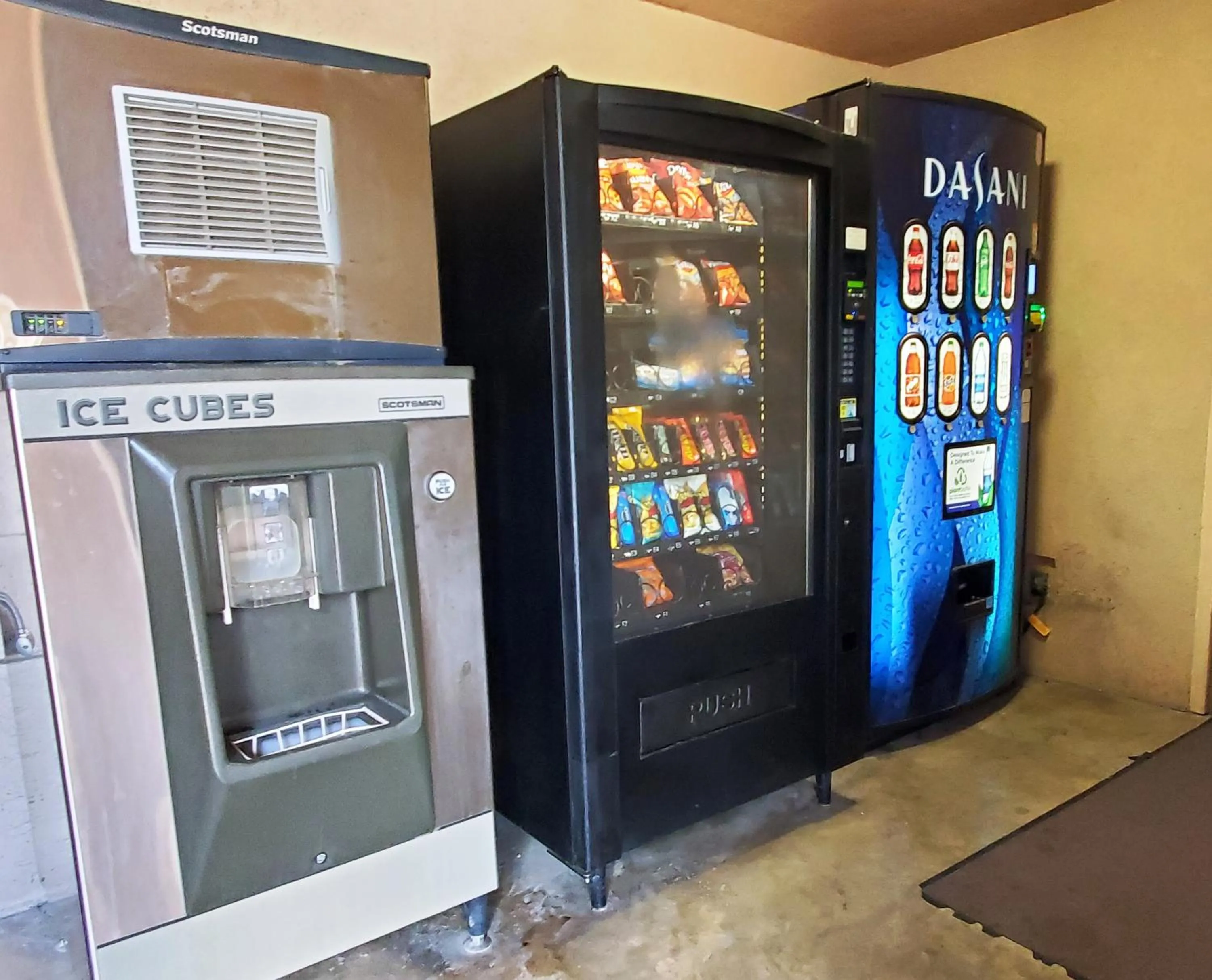 vending machine in Highland Inn