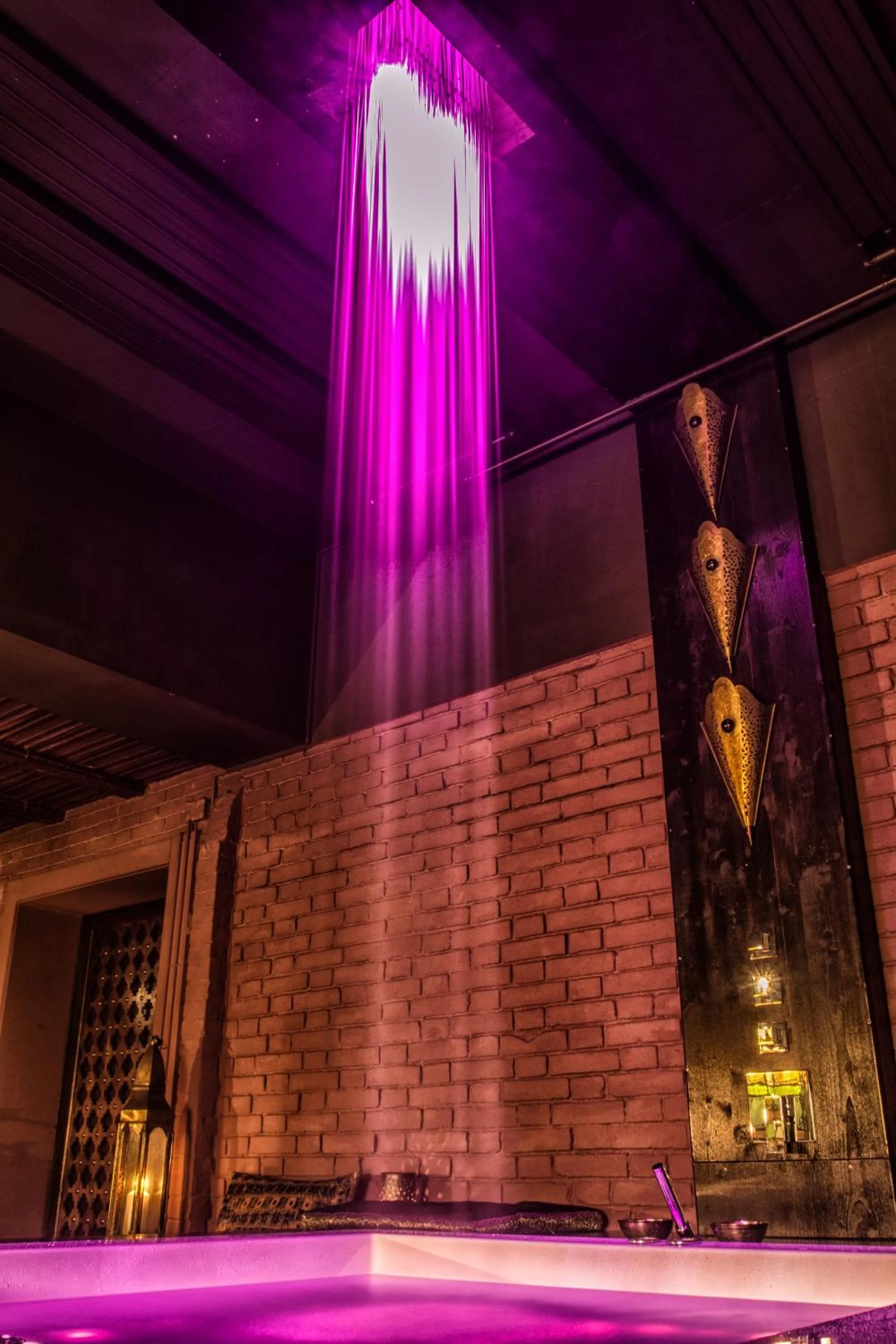 Decorative detail in Bijou Hotel / Love and Romance