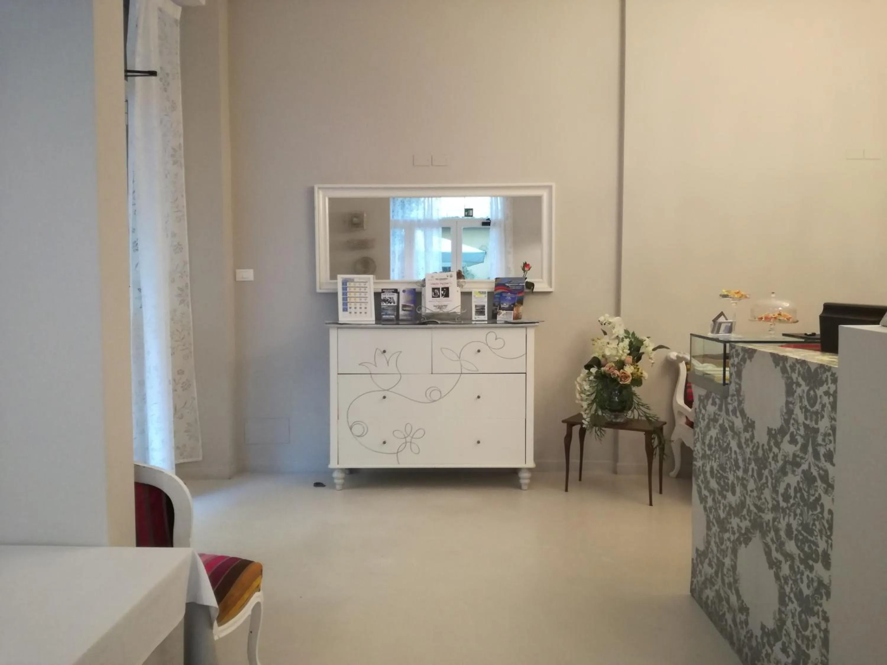 Lobby or reception in MA Hotel