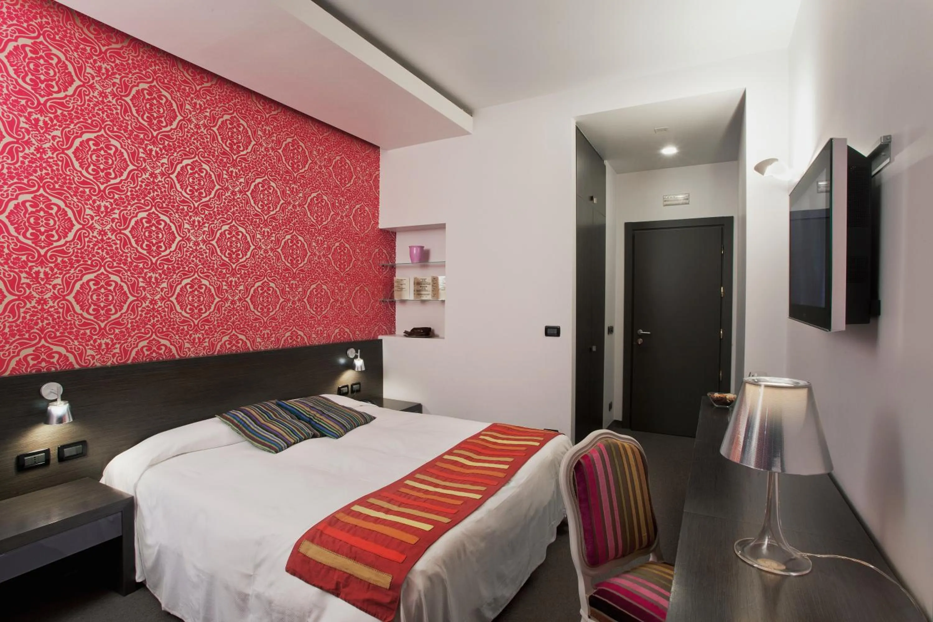 Photo of the whole room, Bed in MA Hotel