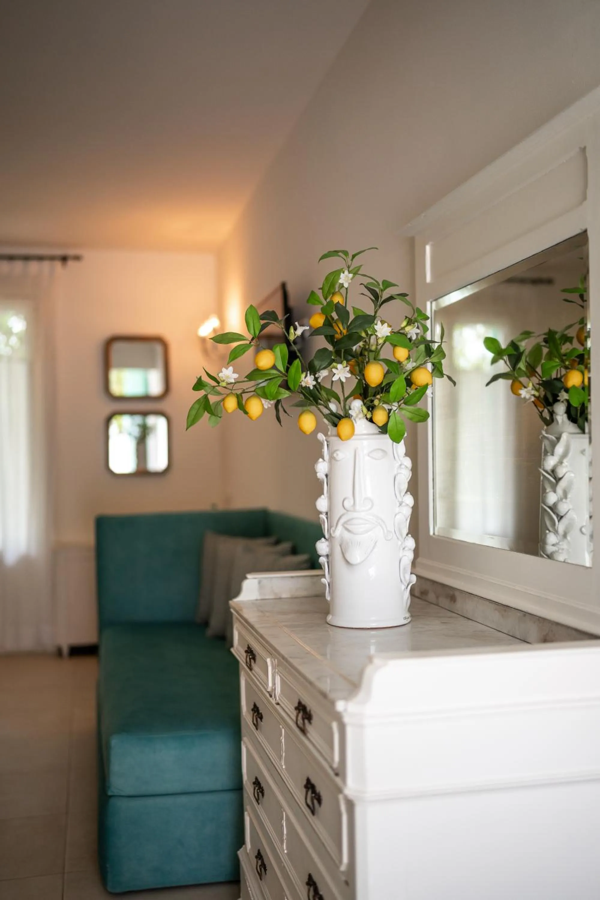 Decorative detail in Tenuta Centoporte