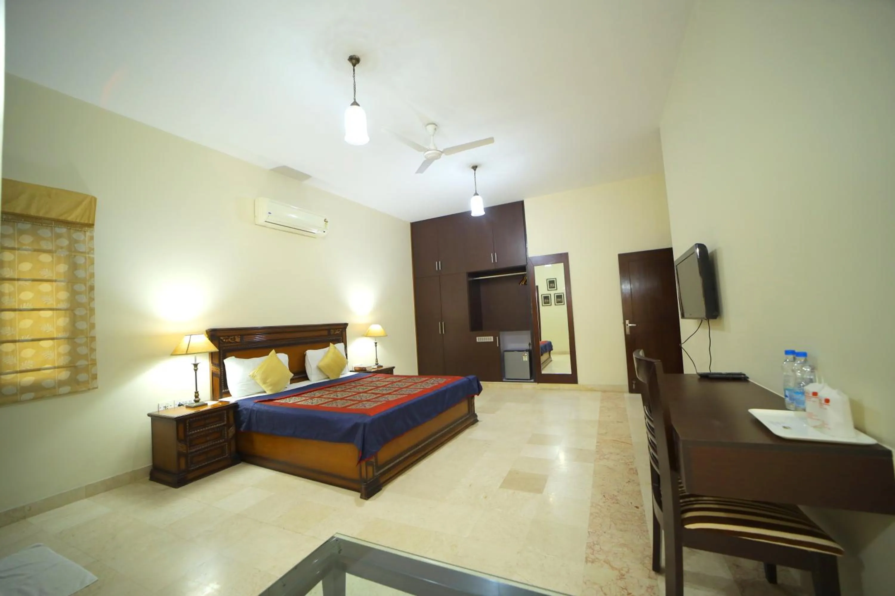 Bed in Bansi Home Stay