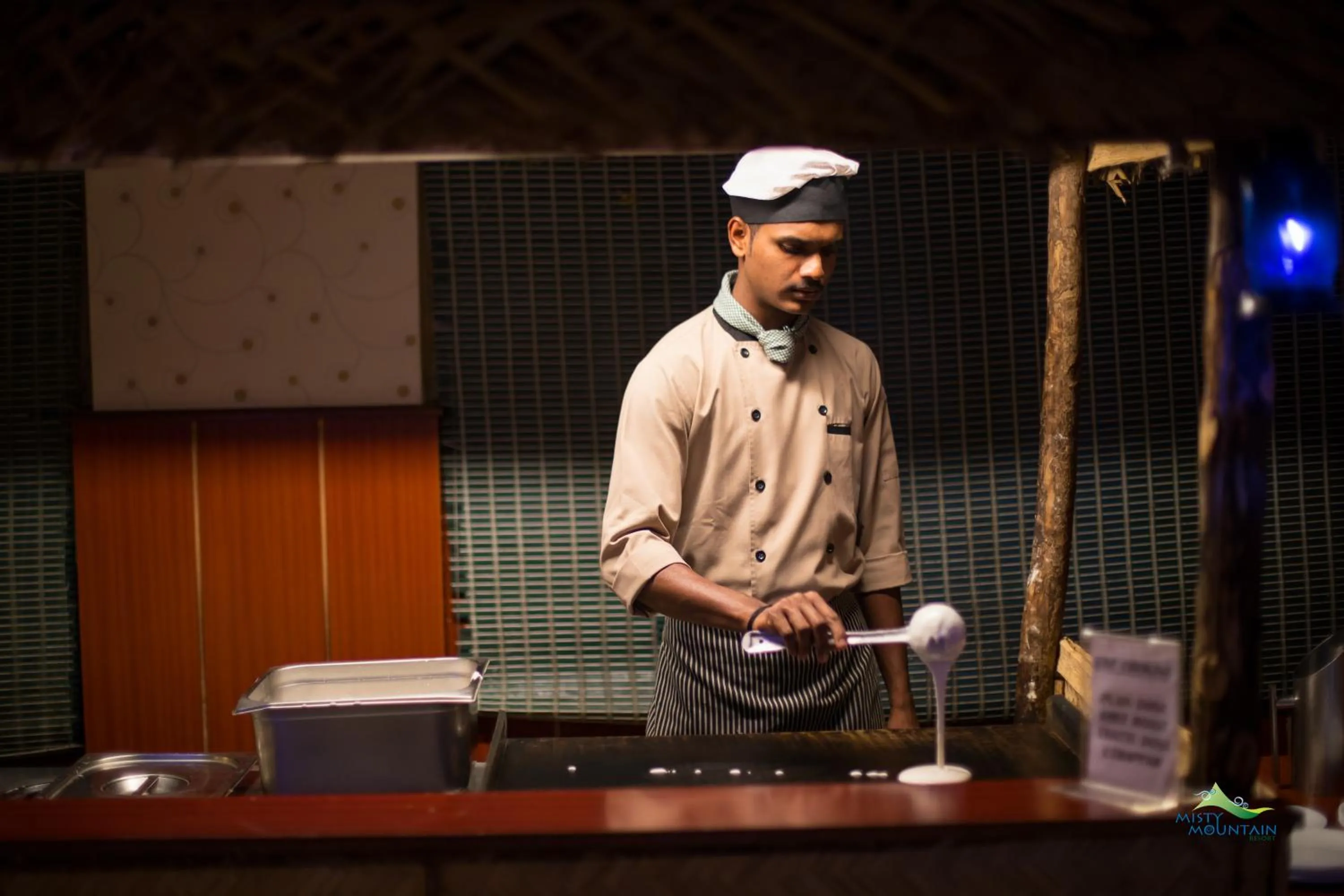 Breakfast in Misty Mountain Resort