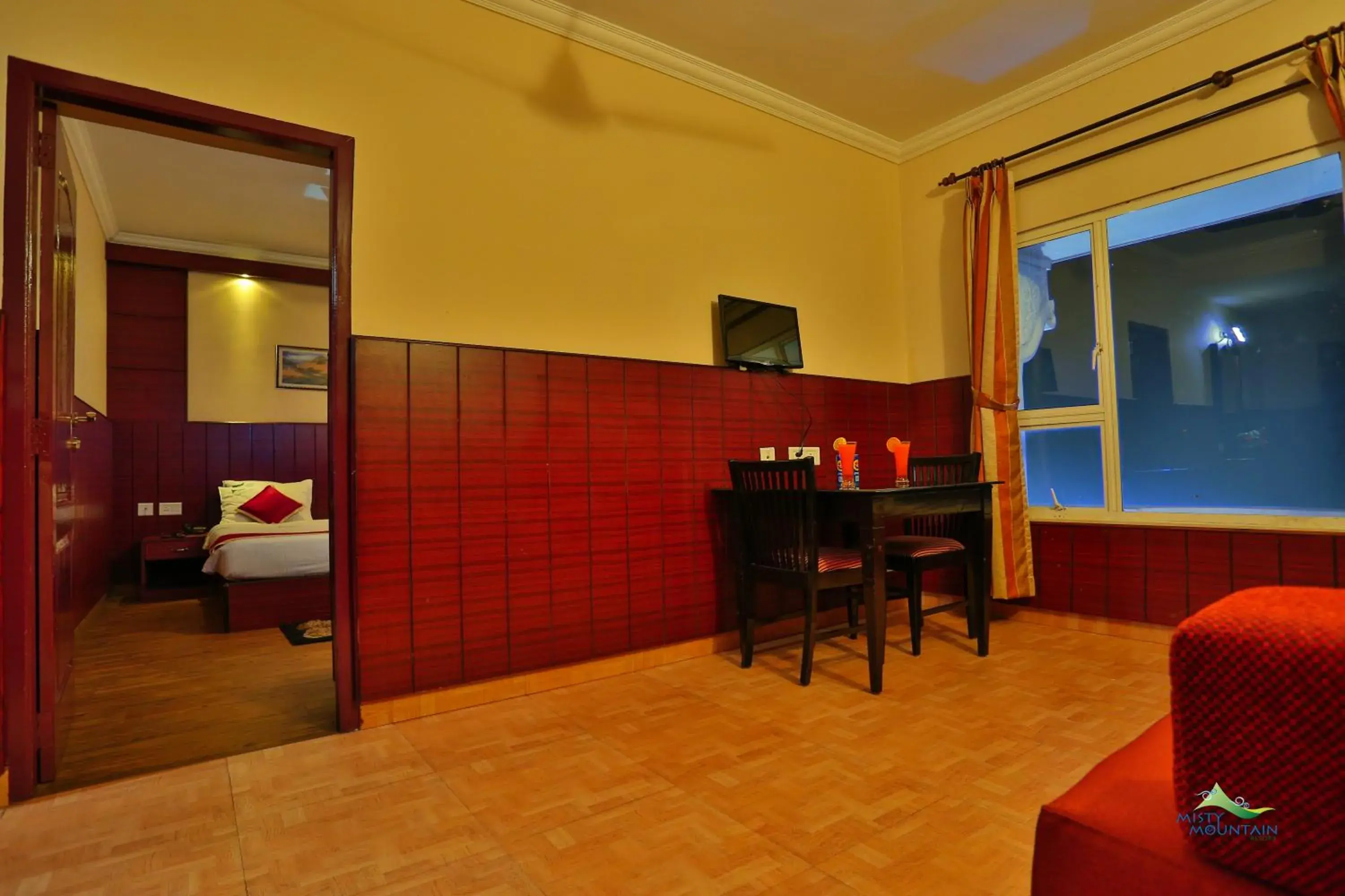 Superior King Room - single occupancy in Misty Mountain Resort Superior King Room - single occupancy in Misty Mountain Resort