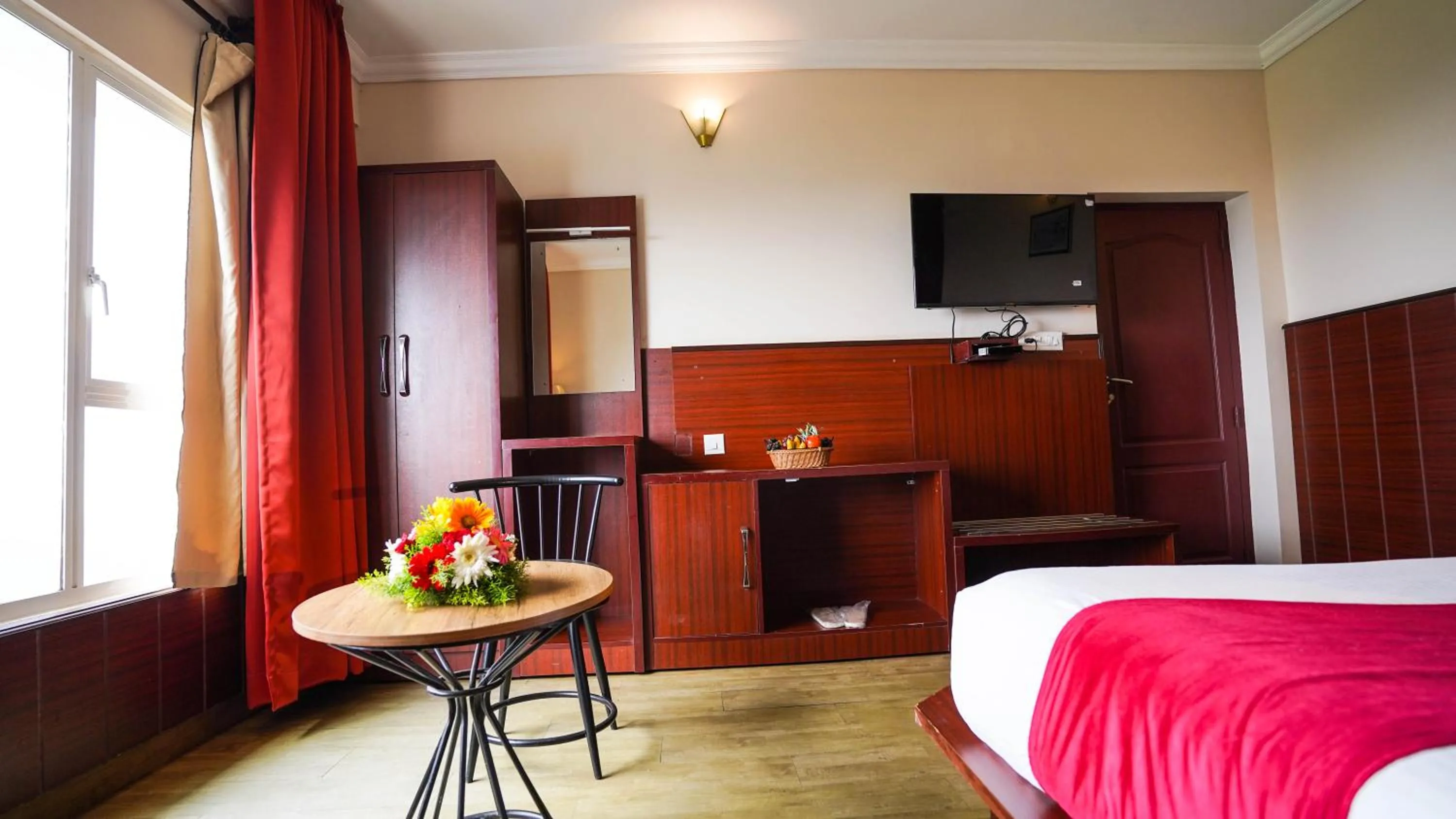 wardrobe in Misty Mountain Resort