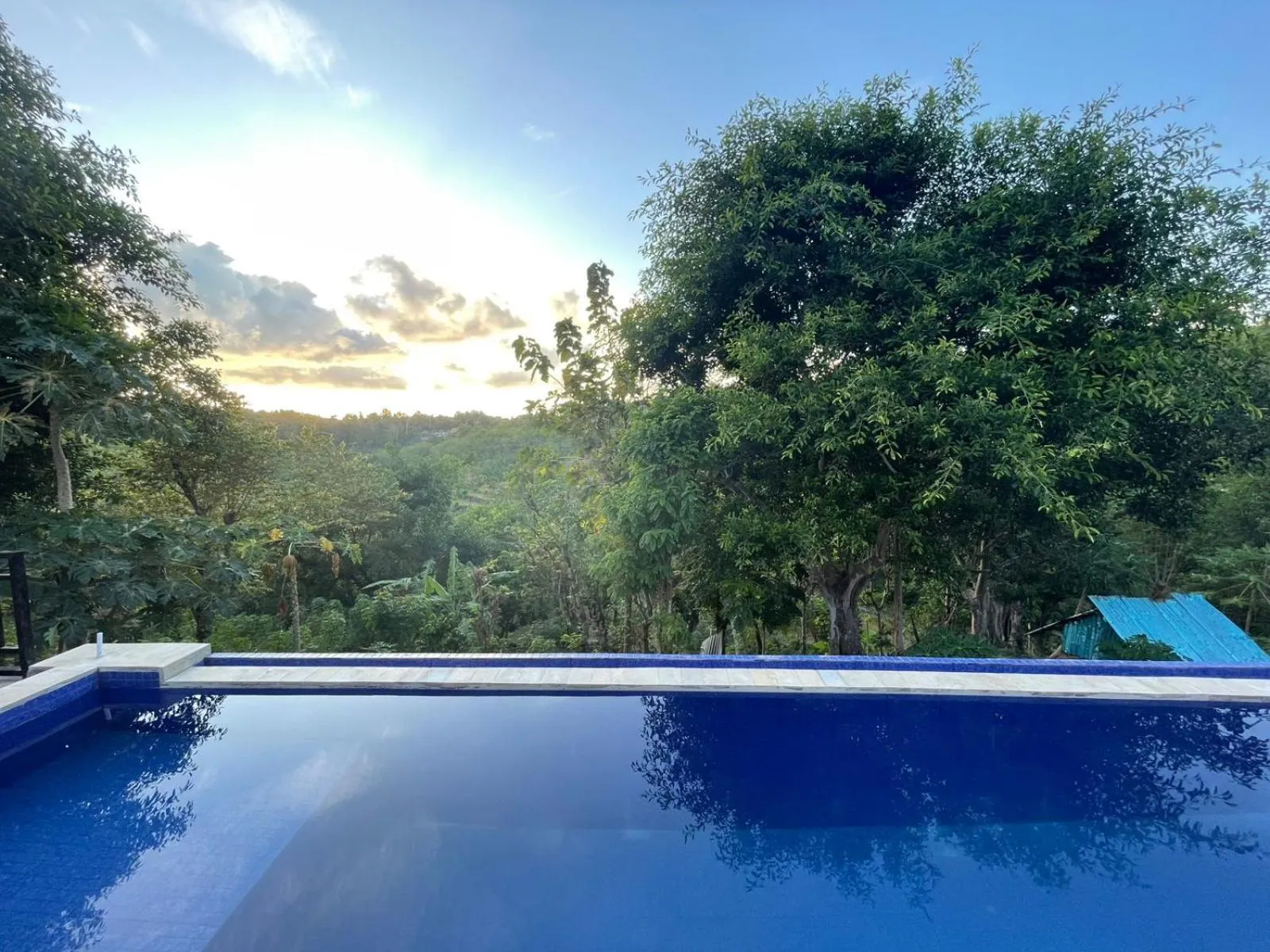 Swimming pool in Innora Jungle Resort And Spa