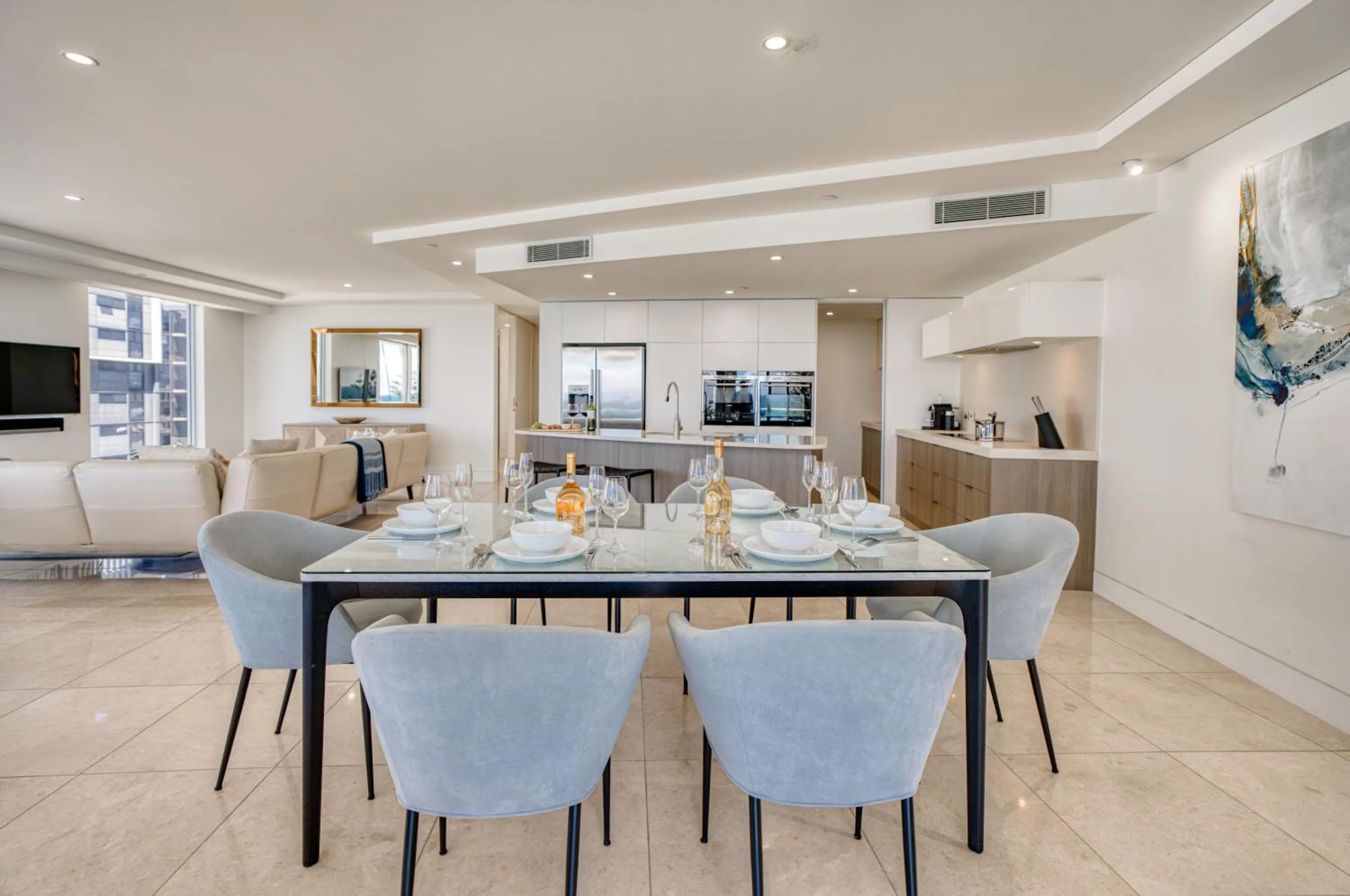 Dining area in Sea Pearl A1 Beach Resort