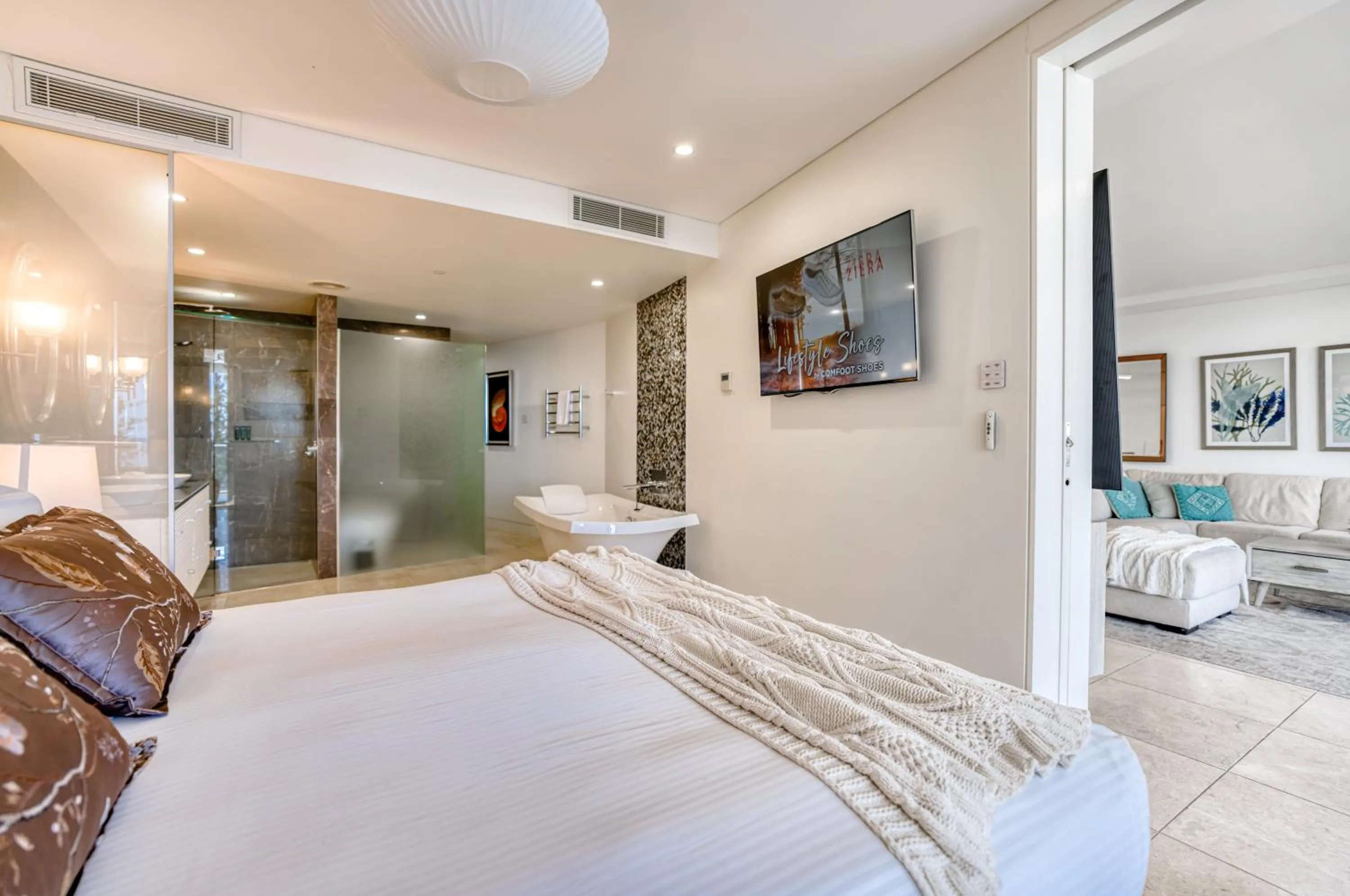 Bed in Sea Pearl A1 Beach Resort