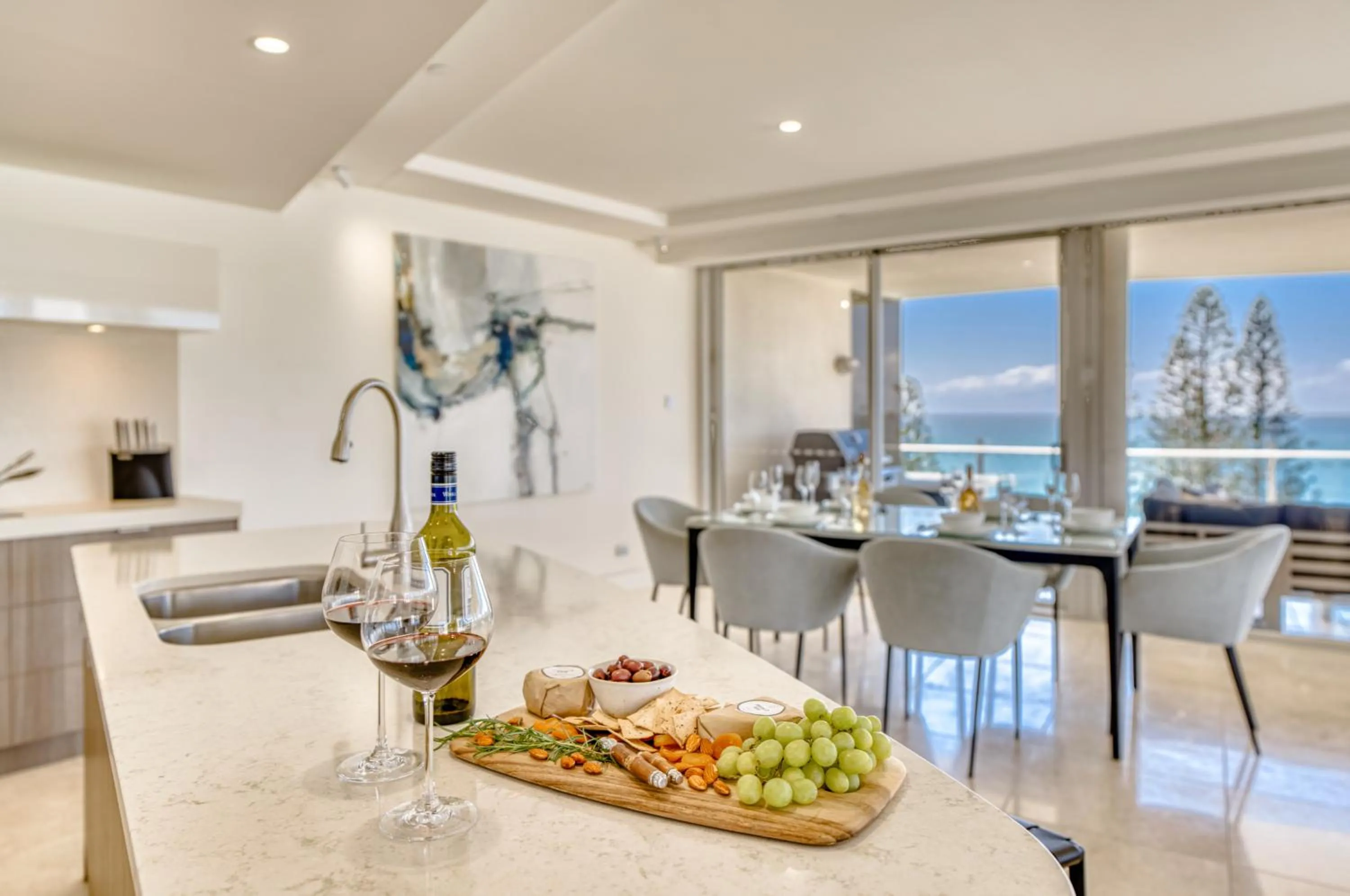 Kitchen or kitchenette in Sea Pearl A1 Beach Resort