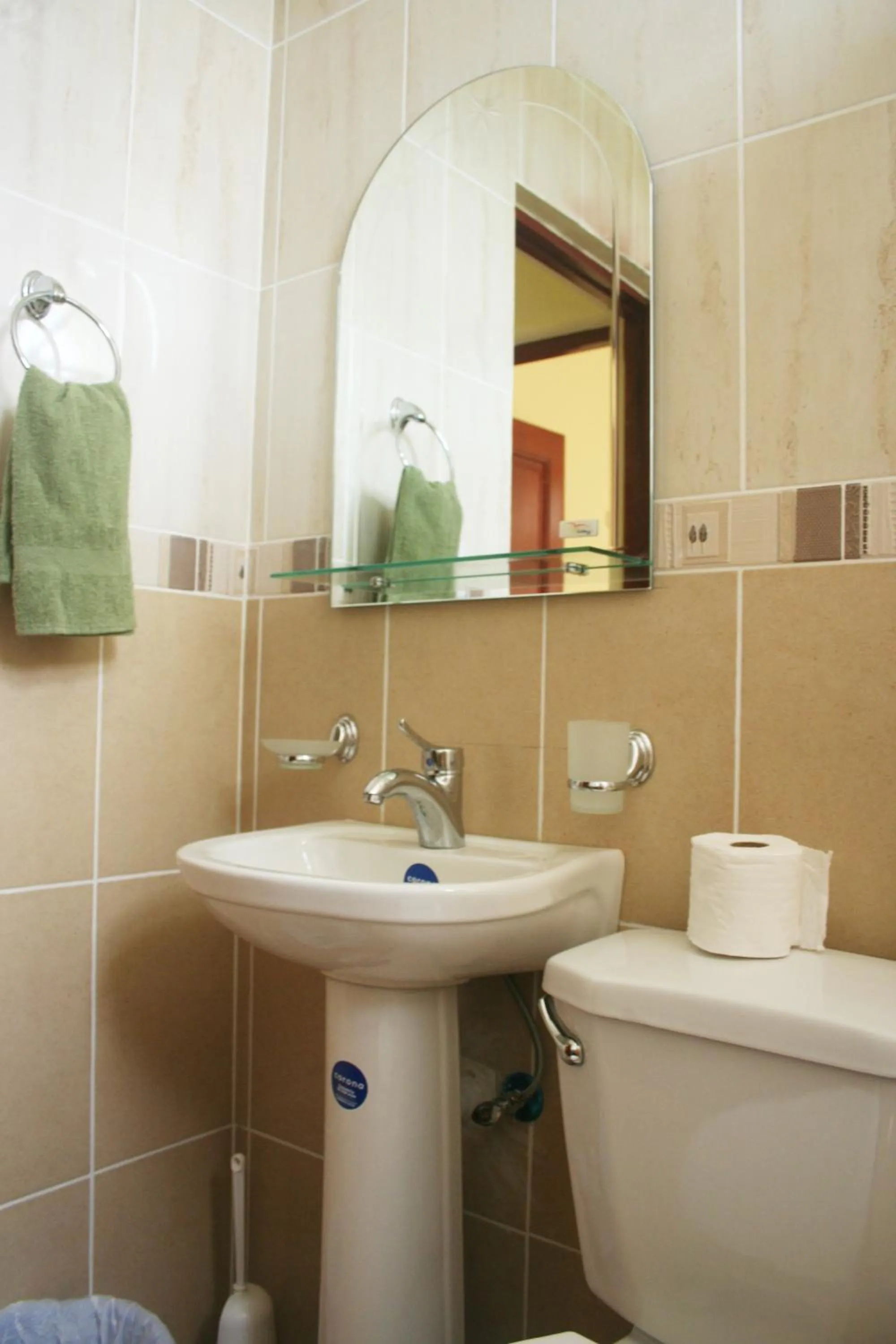 Bathroom in Costambar