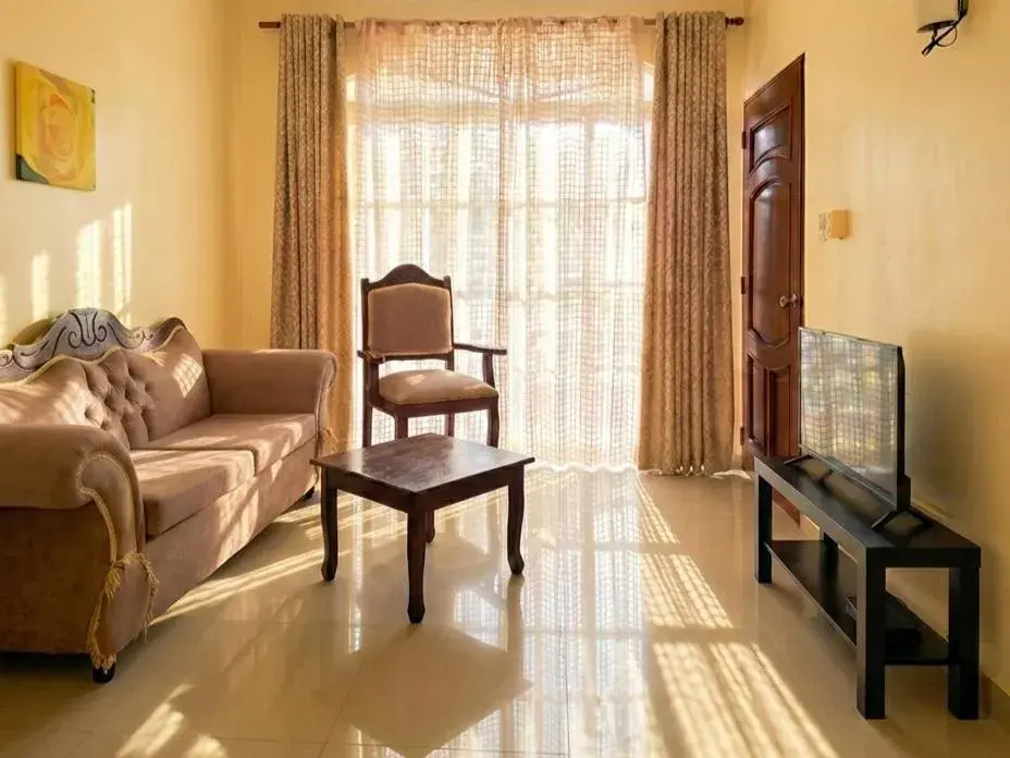 Two-Bedroom Apartment with Air-conditioning in Costambar Two-Bedroom Apartment with Air-conditioning in Costambar