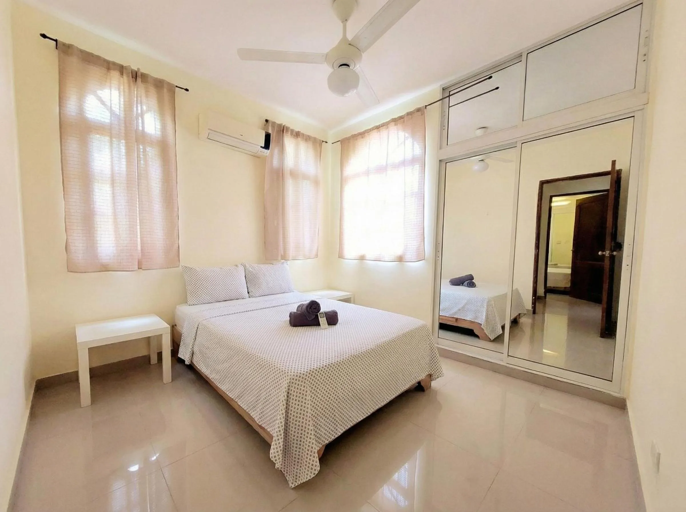 Bedroom, Bed in Costambar