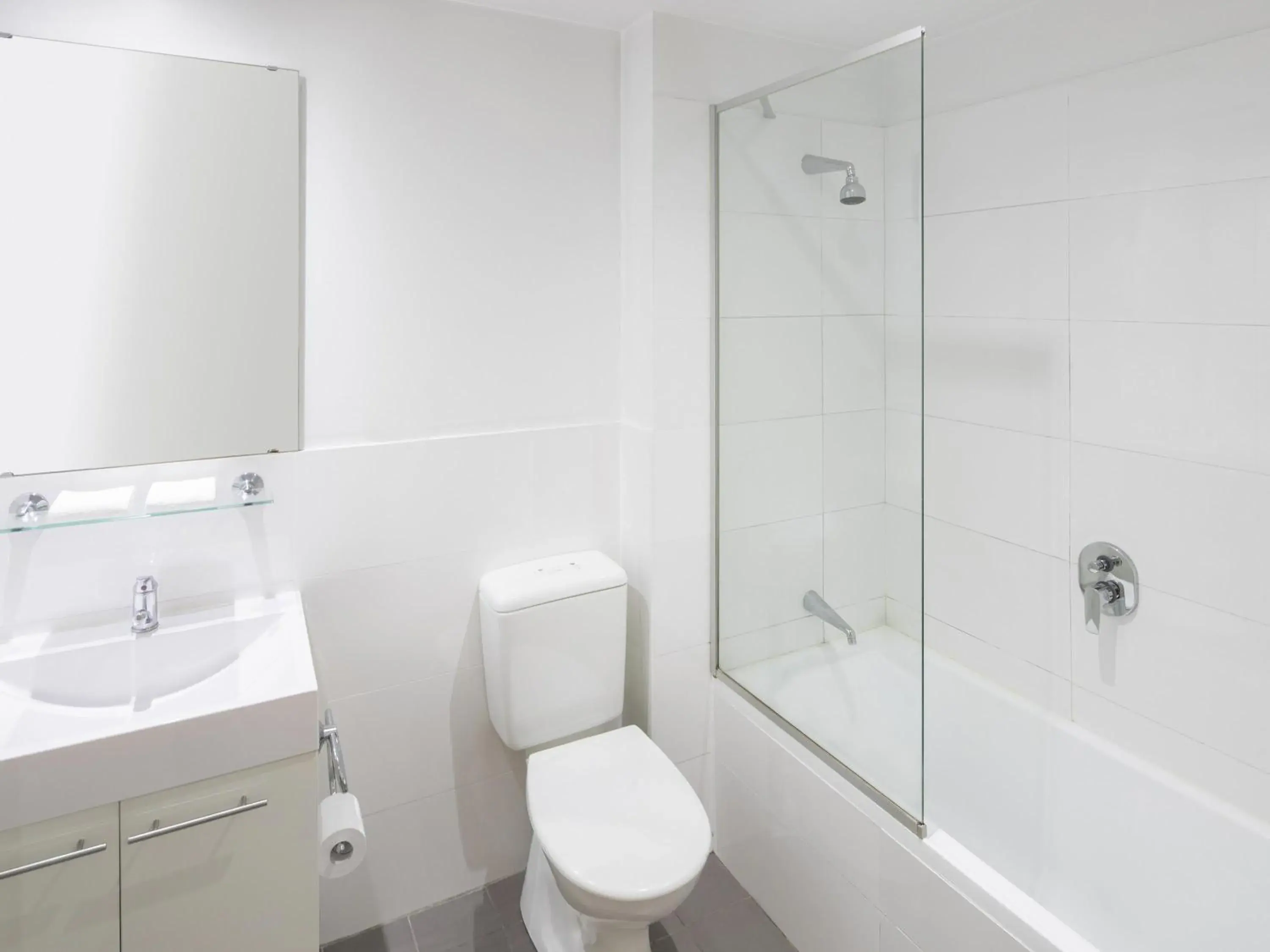 Three Bedroom with Three King Beds in Mantra Castle Hill Sydney, an Accor Hotel Three Bedroom with Three King Beds in Mantra Castle Hill Sydney, an Accor Hotel