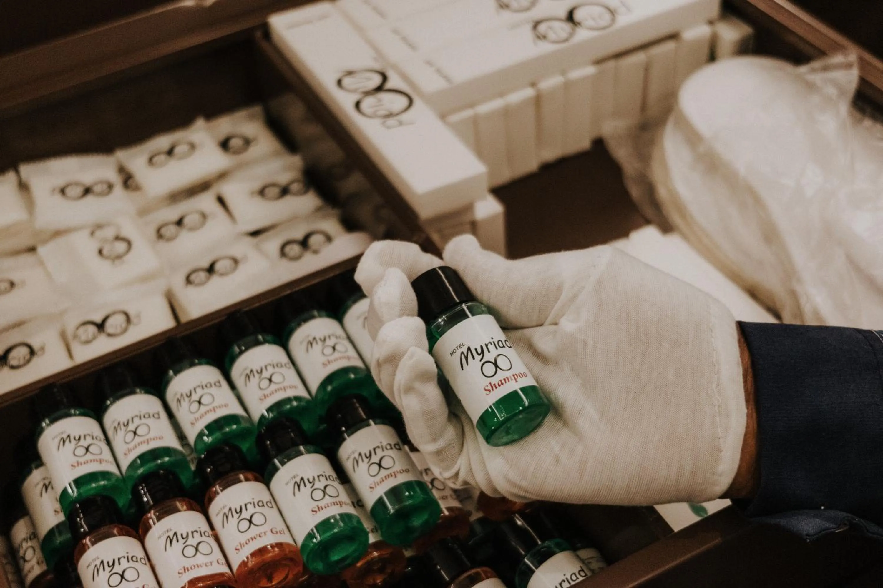 Shower in Hotel Myriad