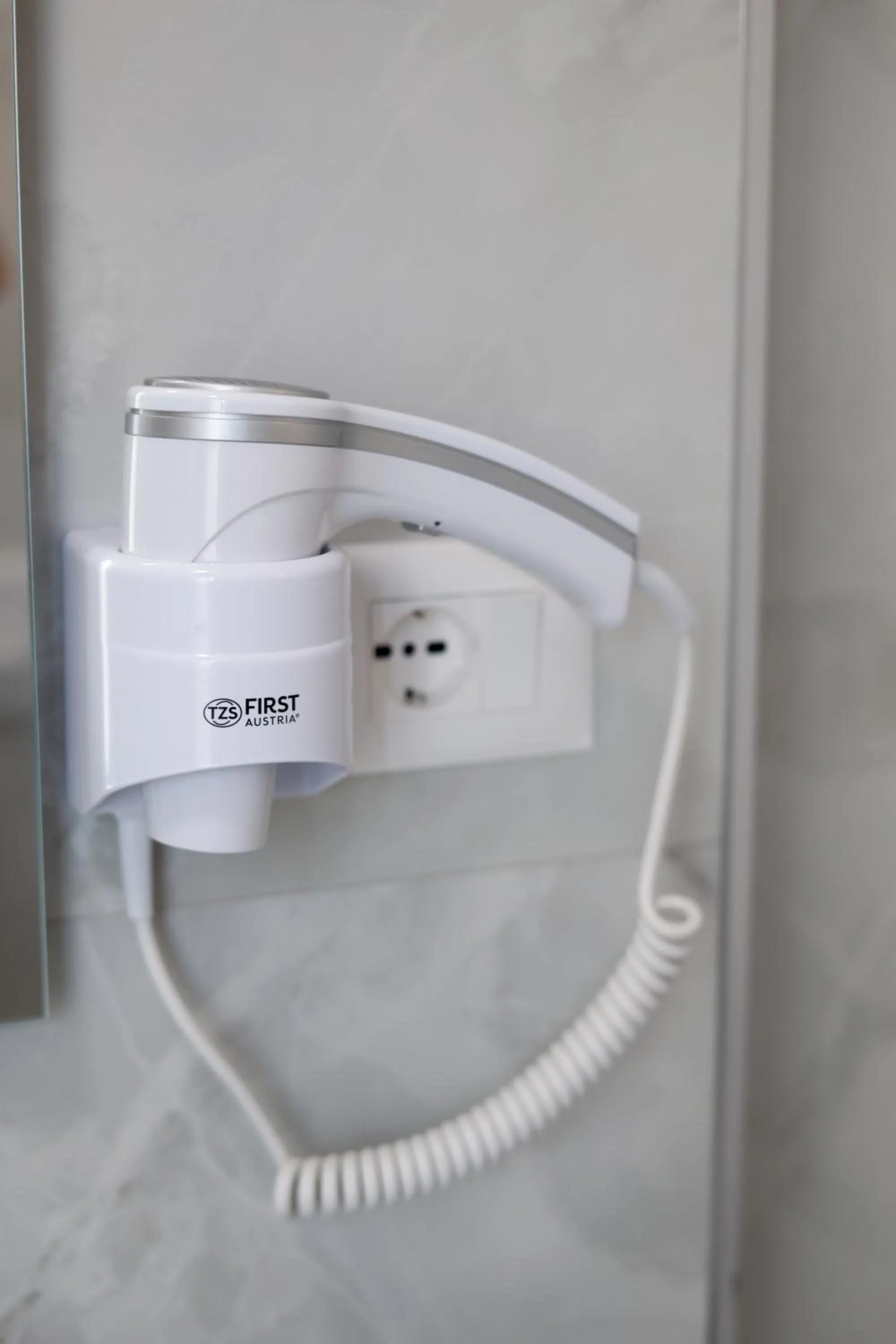 heating in SEA & LAKE VIEW VILLA