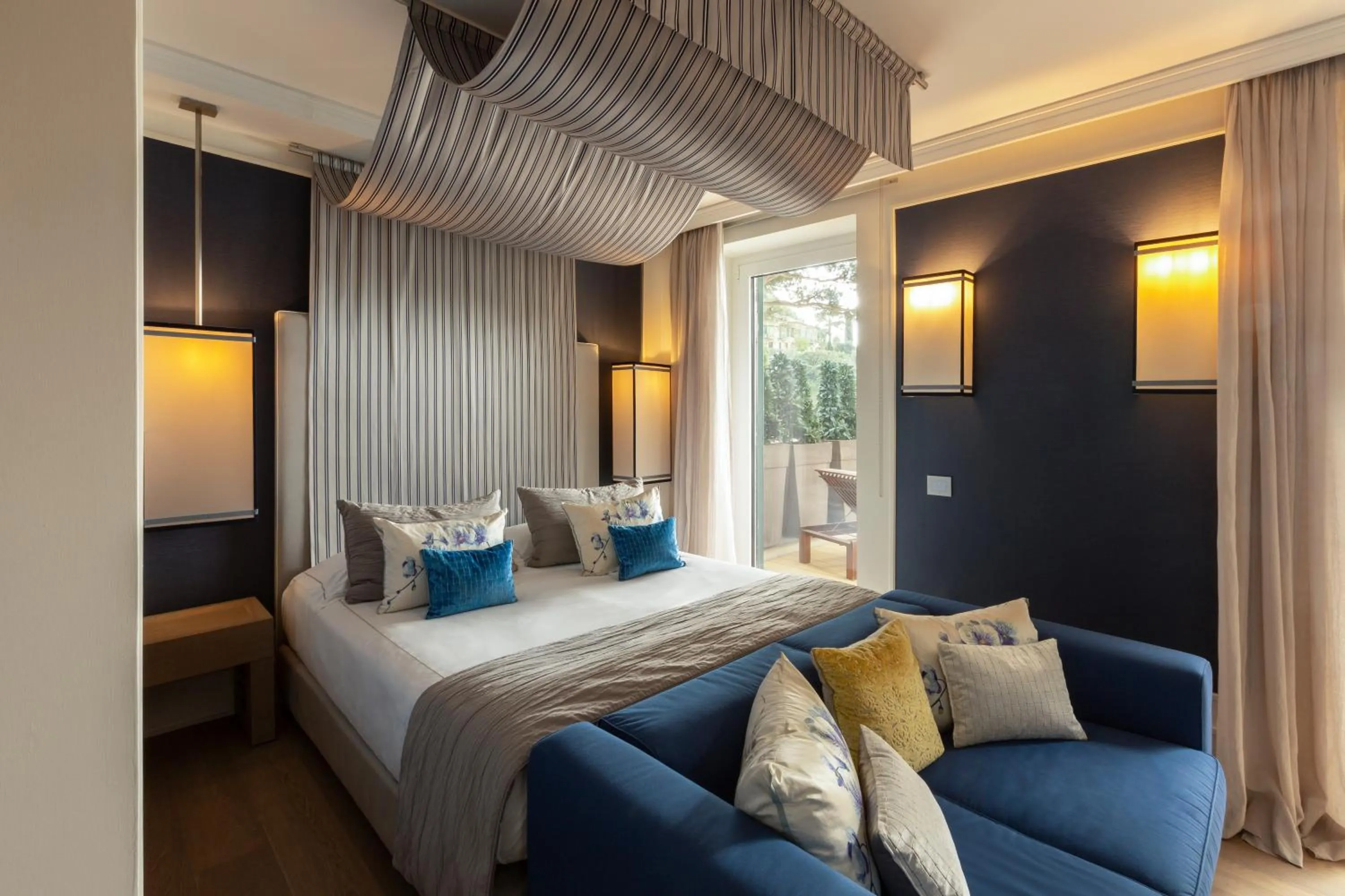 Photo of the whole room, Bed in Eight Hotel Paraggi