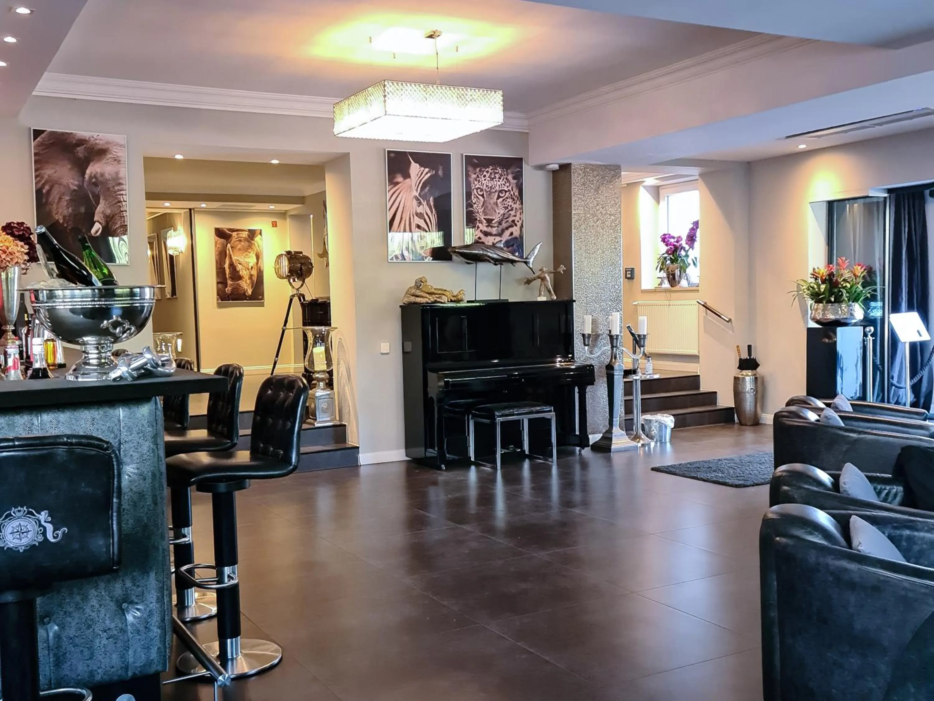 Lounge or bar in Villahotel Rheinblick