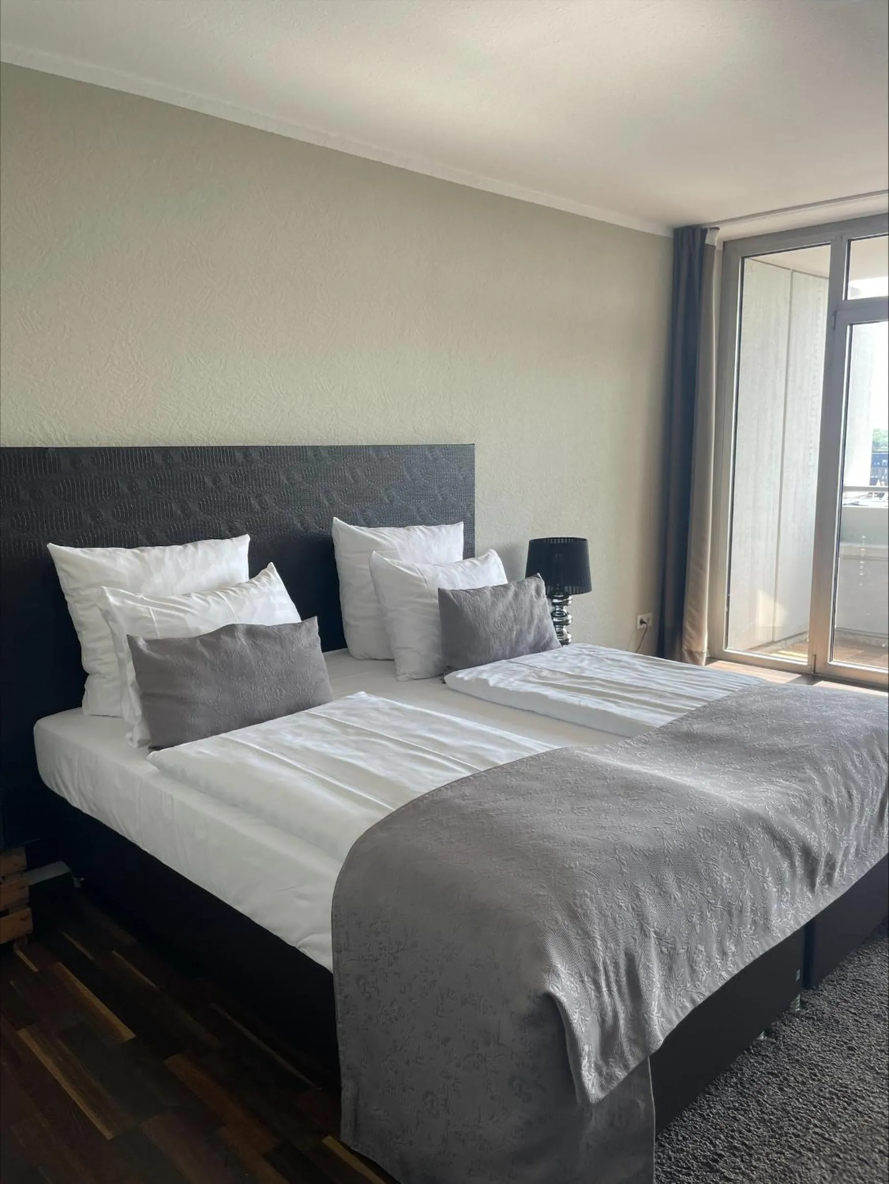 Photo of the whole room, Bed in Rheinblick Apartments