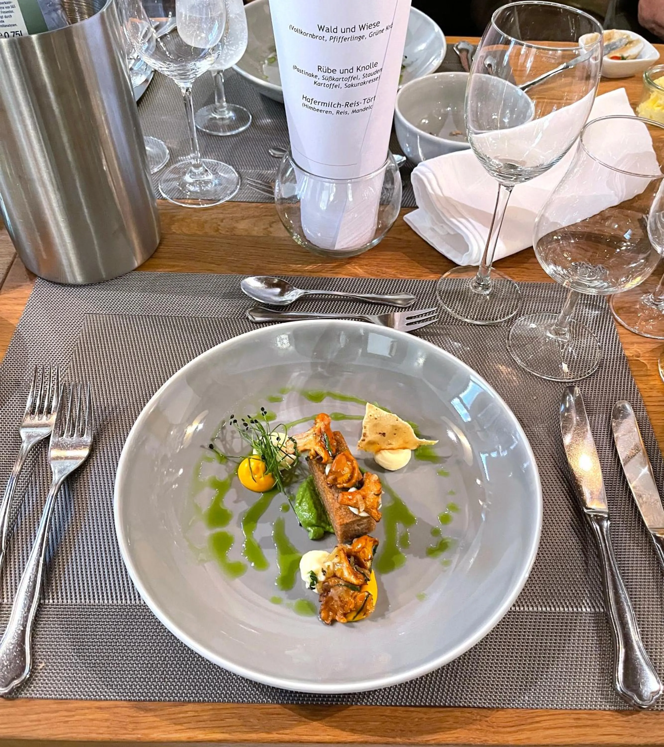 Dining area in Das Hotel Krone