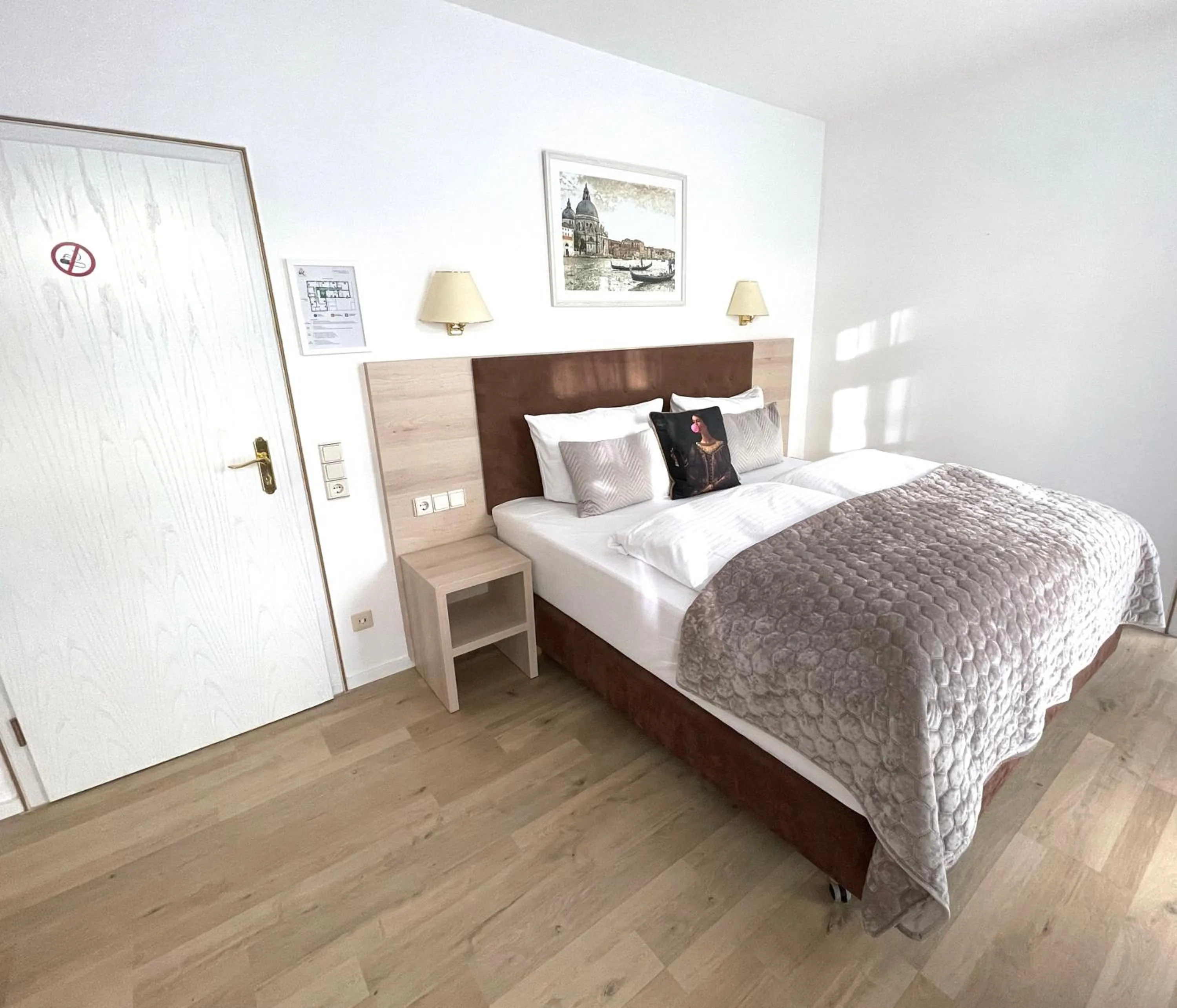 Photo of the whole room, Bed in Das Hotel Krone