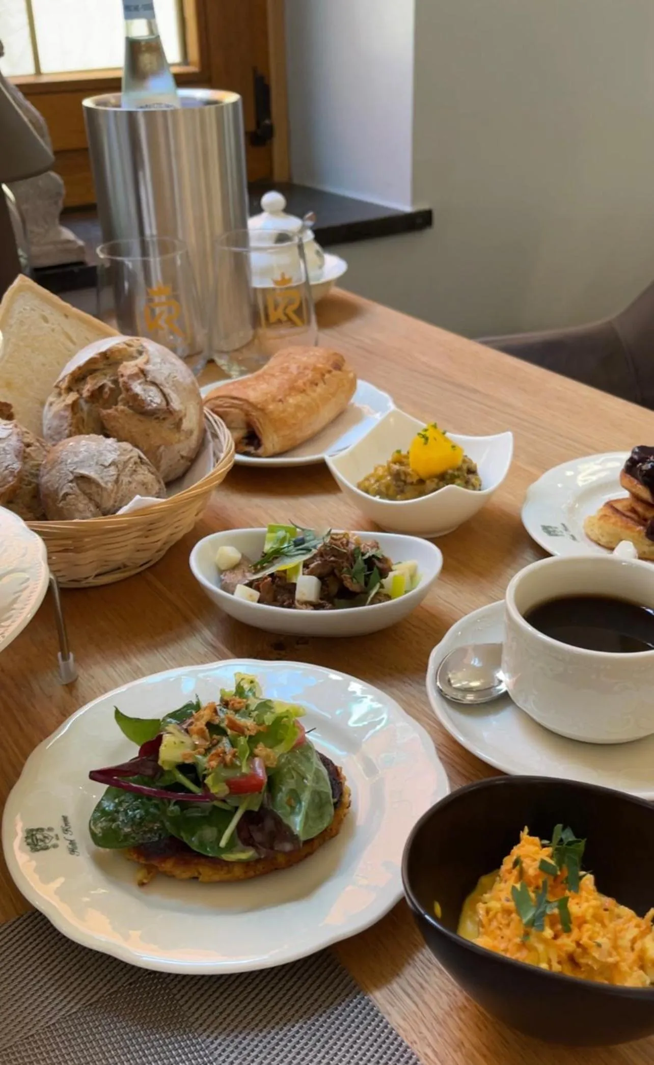 Food and drinks in Das Hotel Krone