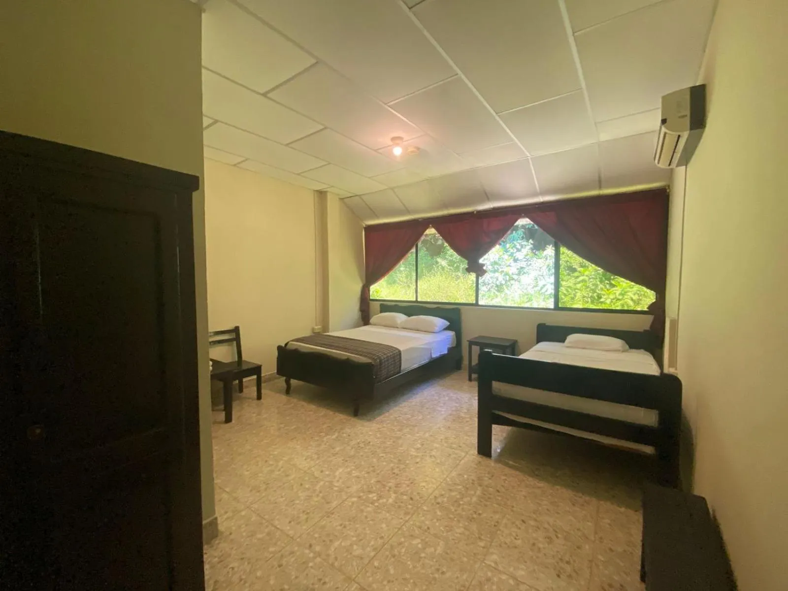 Bed in Grand Selva Lodge & Tours