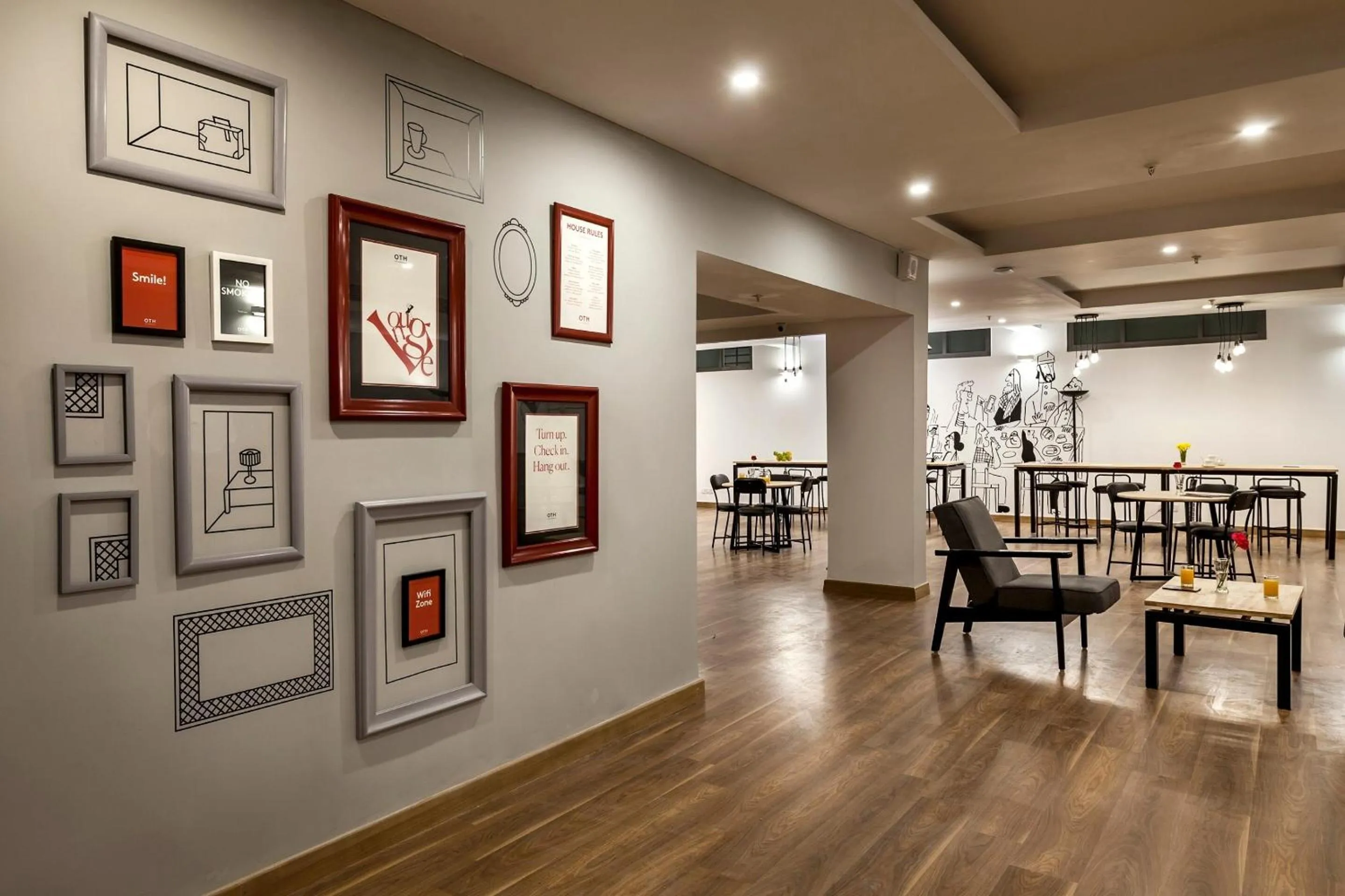 Lobby or reception in Super Four Seasons